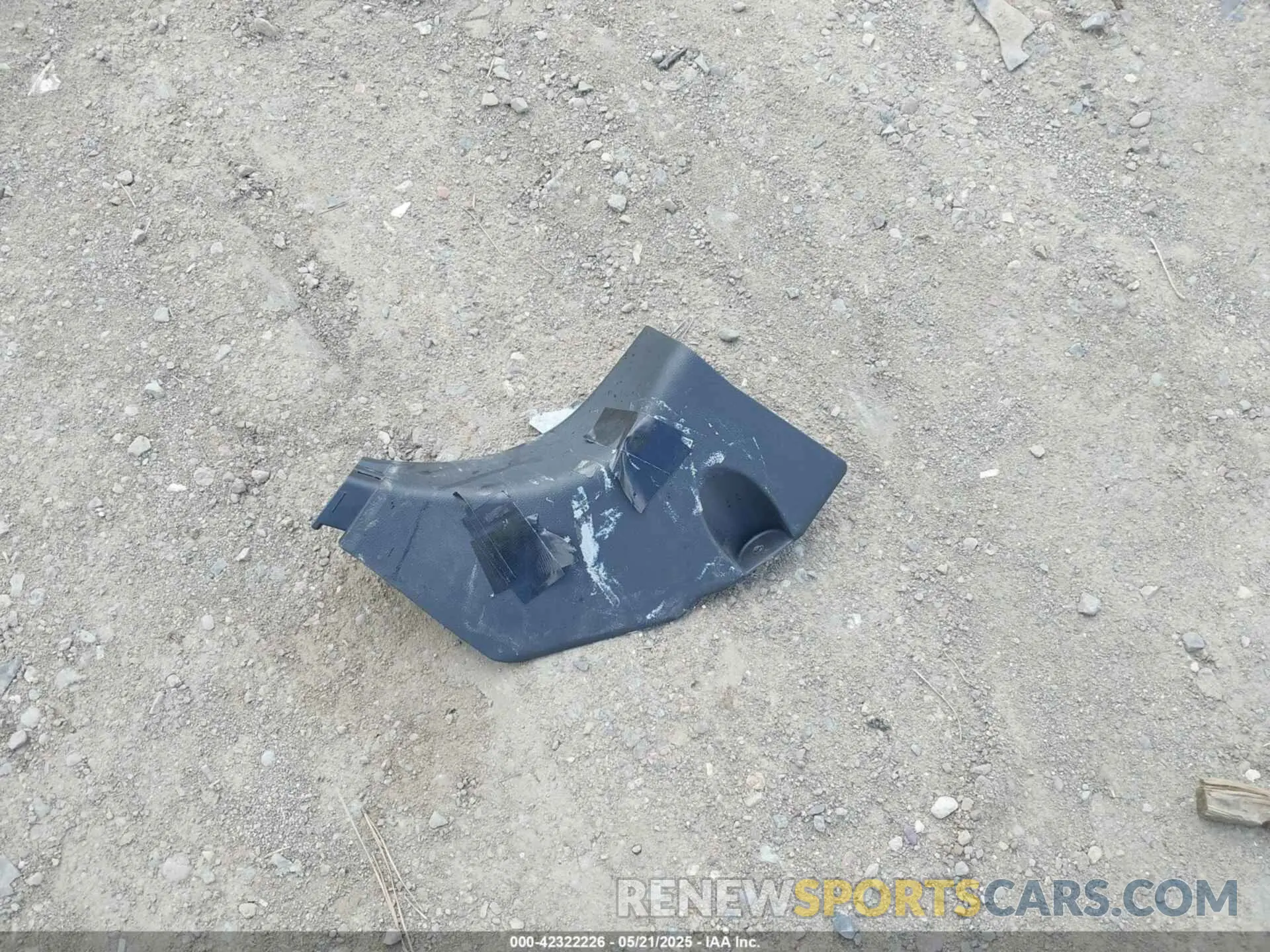 12 Photograph of a damaged car 2T3LWRFV7RW211398 TOYOTA RAV4 HYBRID 2024