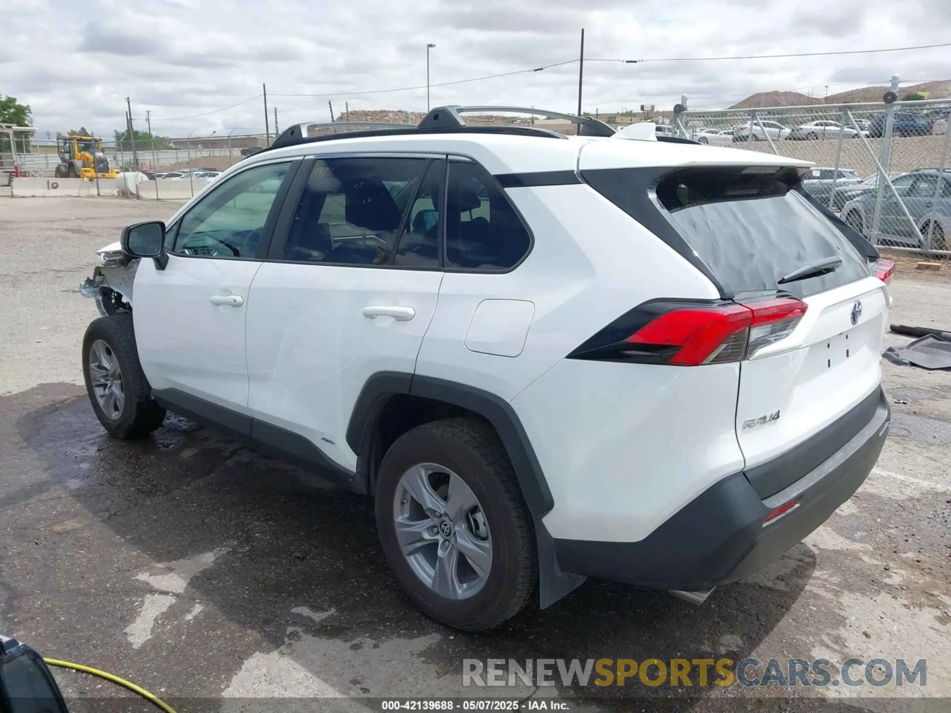 15 Photograph of a damaged car 2T3LWRFVXRW200220 TOYOTA RAV4 HYBRID 2024
