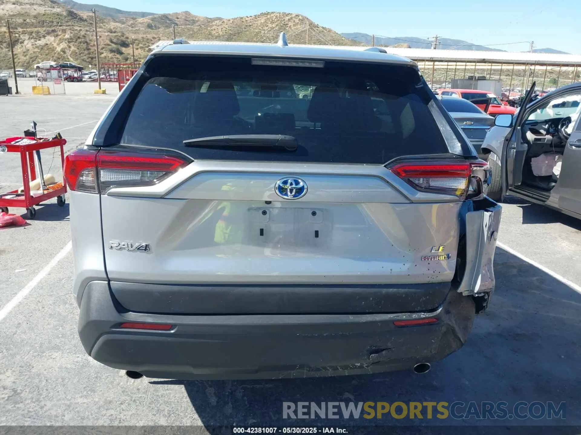 16 Photograph of a damaged car 2T3MWRFV0RW193475 TOYOTA RAV4 HYBRID 2024