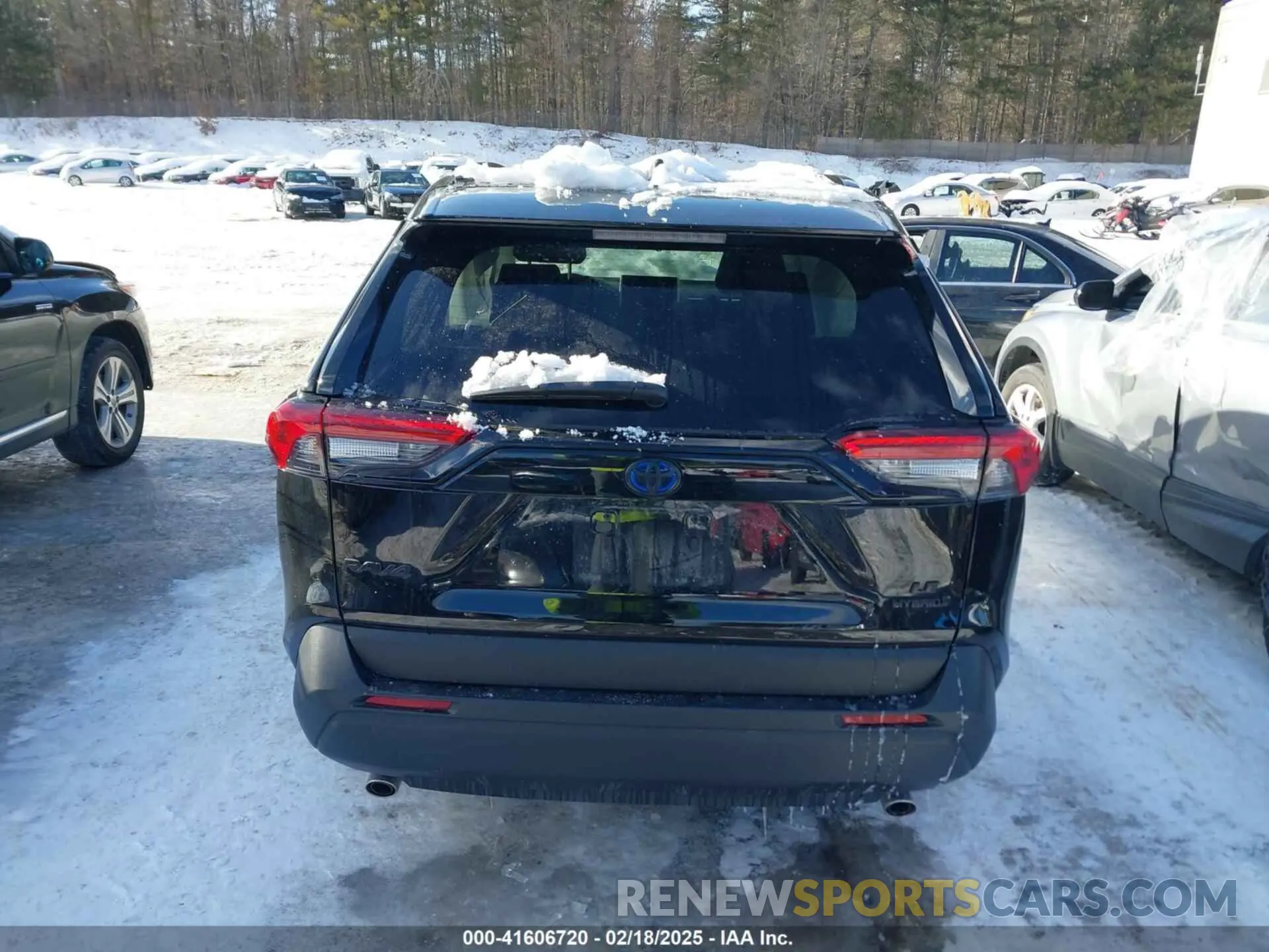 15 Photograph of a damaged car 2T3MWRFV7RW246074 TOYOTA RAV4 HYBRID 2024