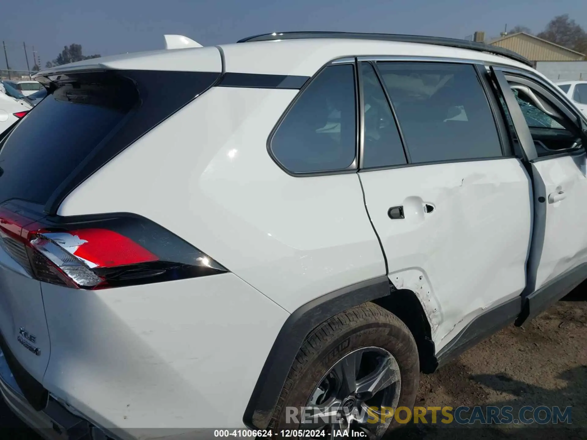 15 Photograph of a damaged car 2T3RWRFV0RW207235 TOYOTA RAV4 HYBRID 2024