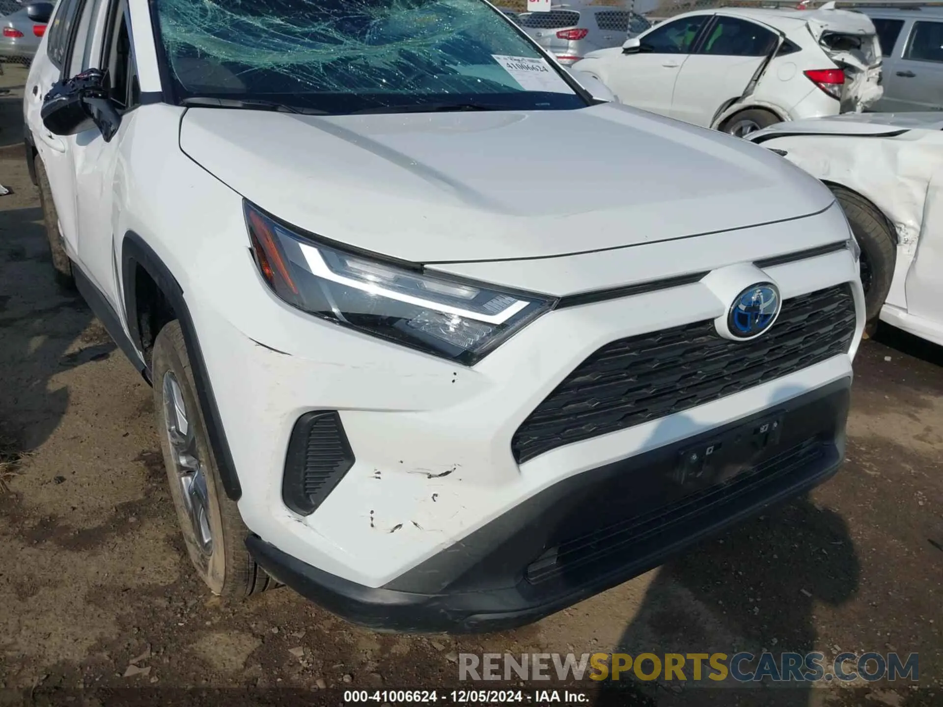 16 Photograph of a damaged car 2T3RWRFV0RW207235 TOYOTA RAV4 HYBRID 2024