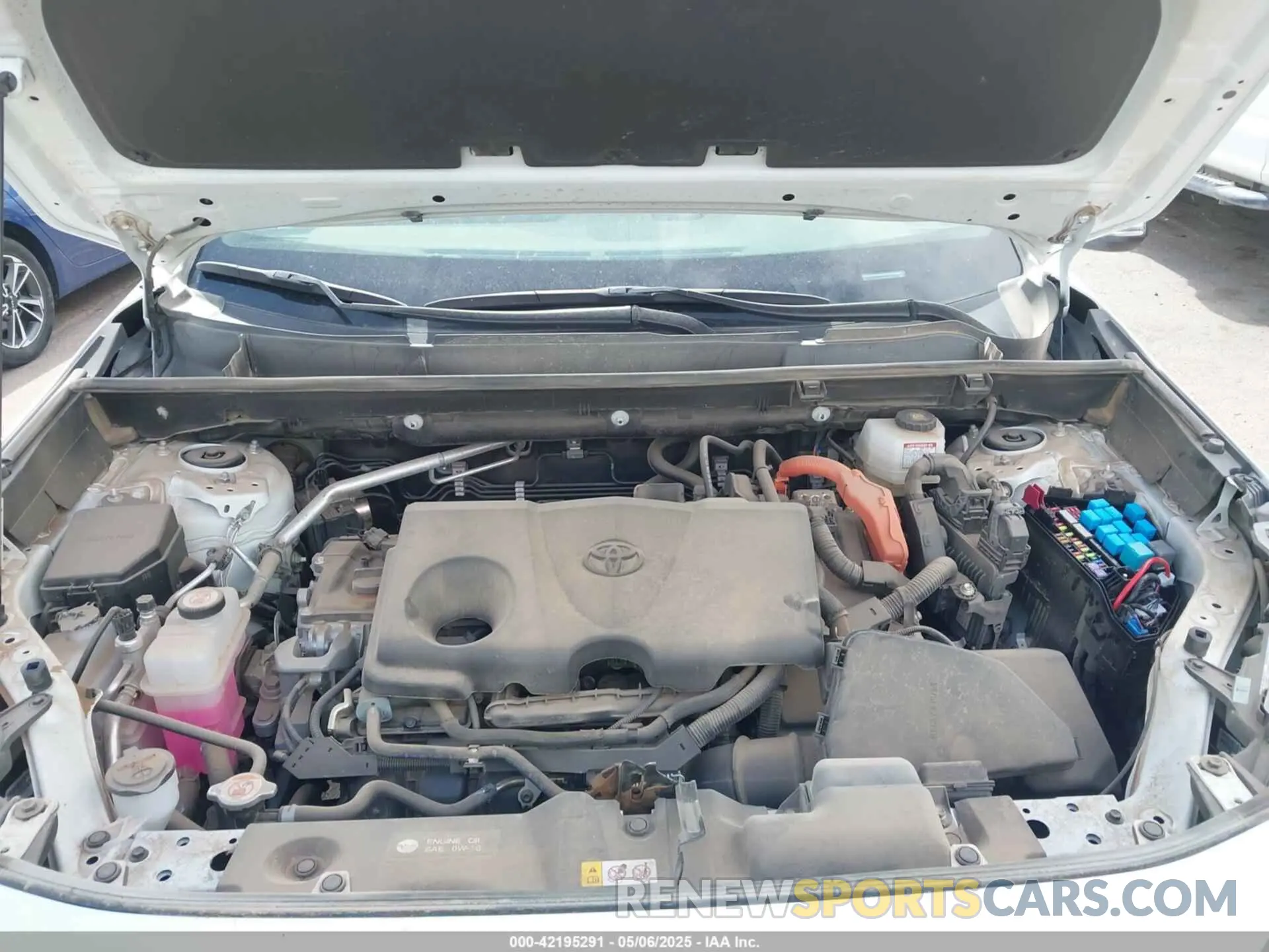10 Photograph of a damaged car 2T3RWRFV1RW199646 TOYOTA RAV4 HYBRID 2024