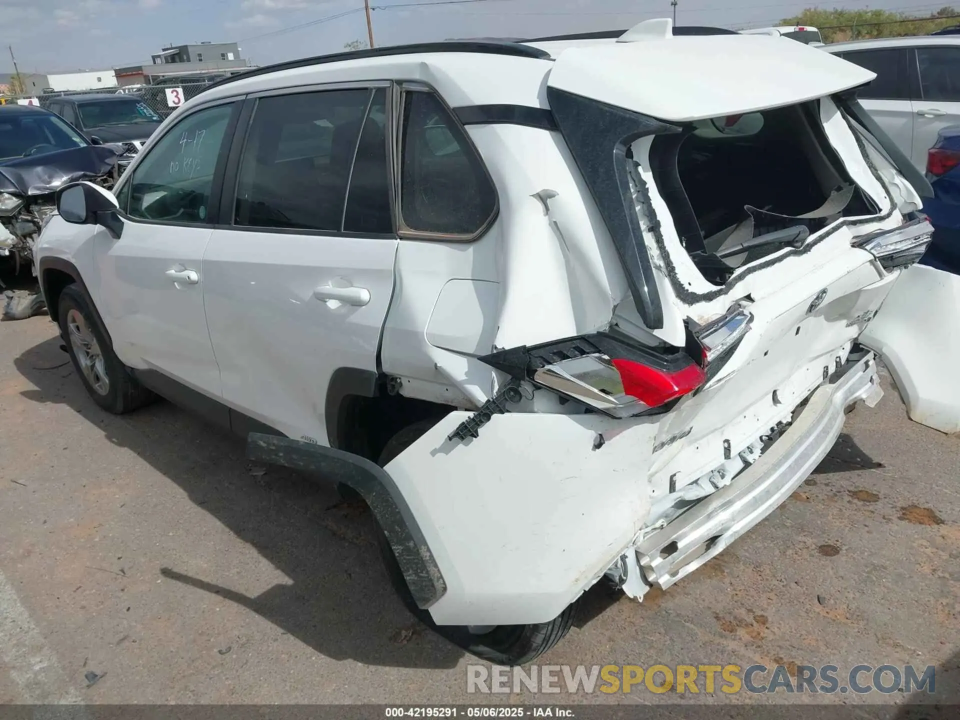 3 Photograph of a damaged car 2T3RWRFV1RW199646 TOYOTA RAV4 HYBRID 2024