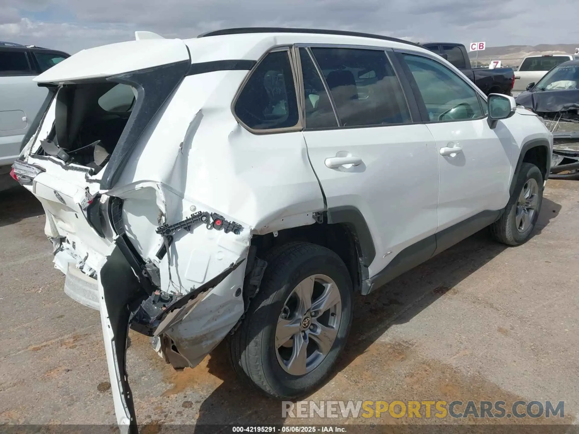 4 Photograph of a damaged car 2T3RWRFV1RW199646 TOYOTA RAV4 HYBRID 2024