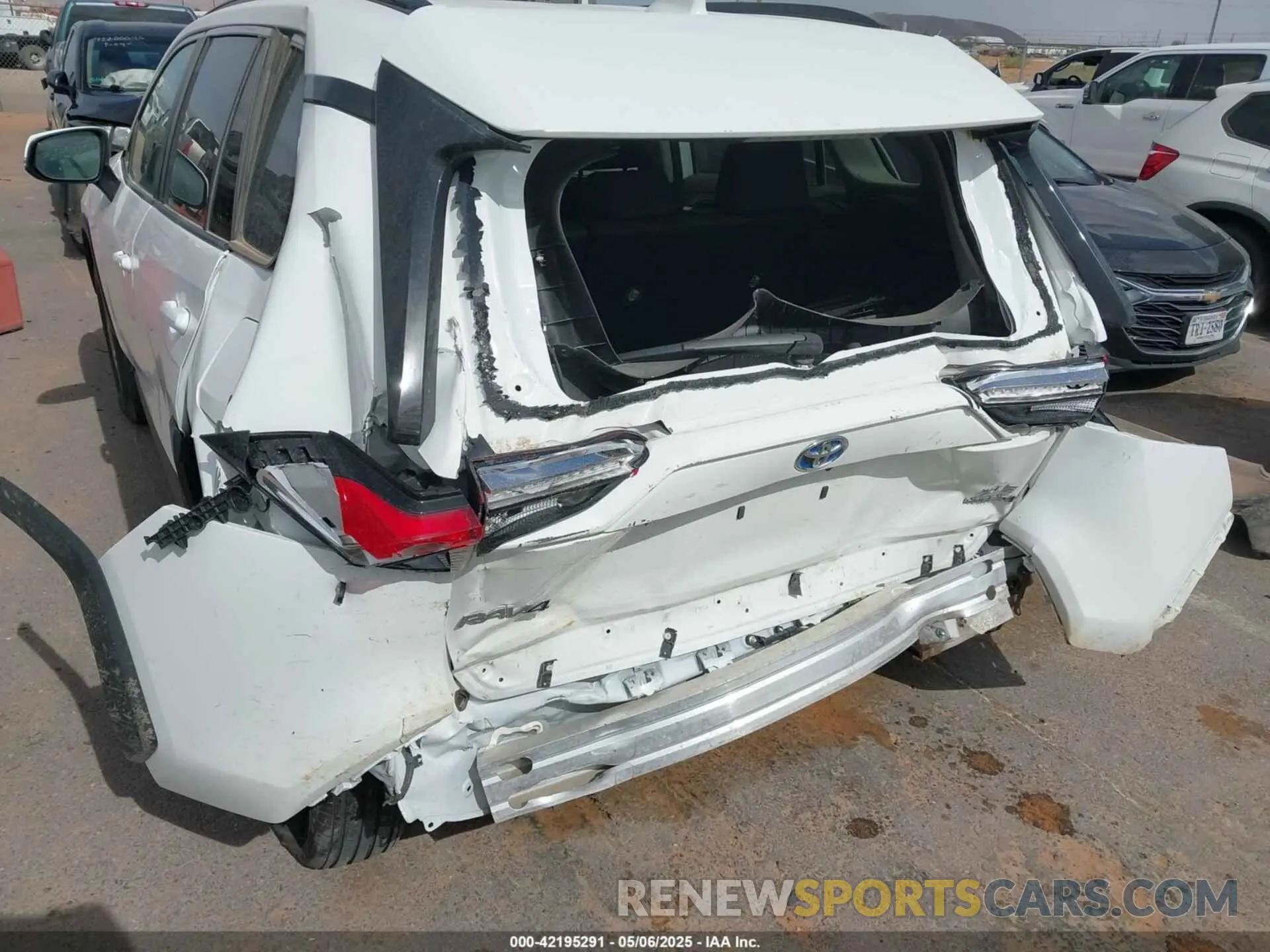 6 Photograph of a damaged car 2T3RWRFV1RW199646 TOYOTA RAV4 HYBRID 2024
