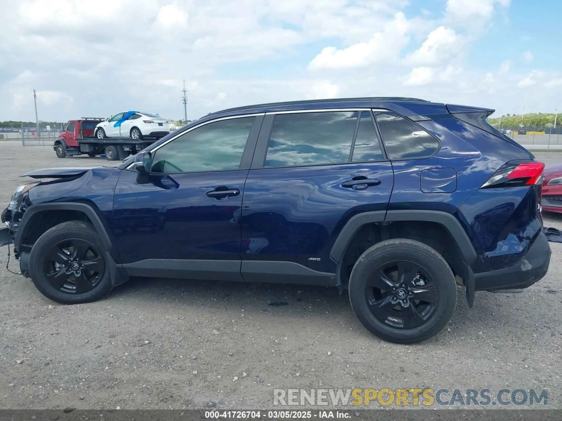 14 Photograph of a damaged car 2T3RWRFV3RW234431 TOYOTA RAV4 HYBRID 2024