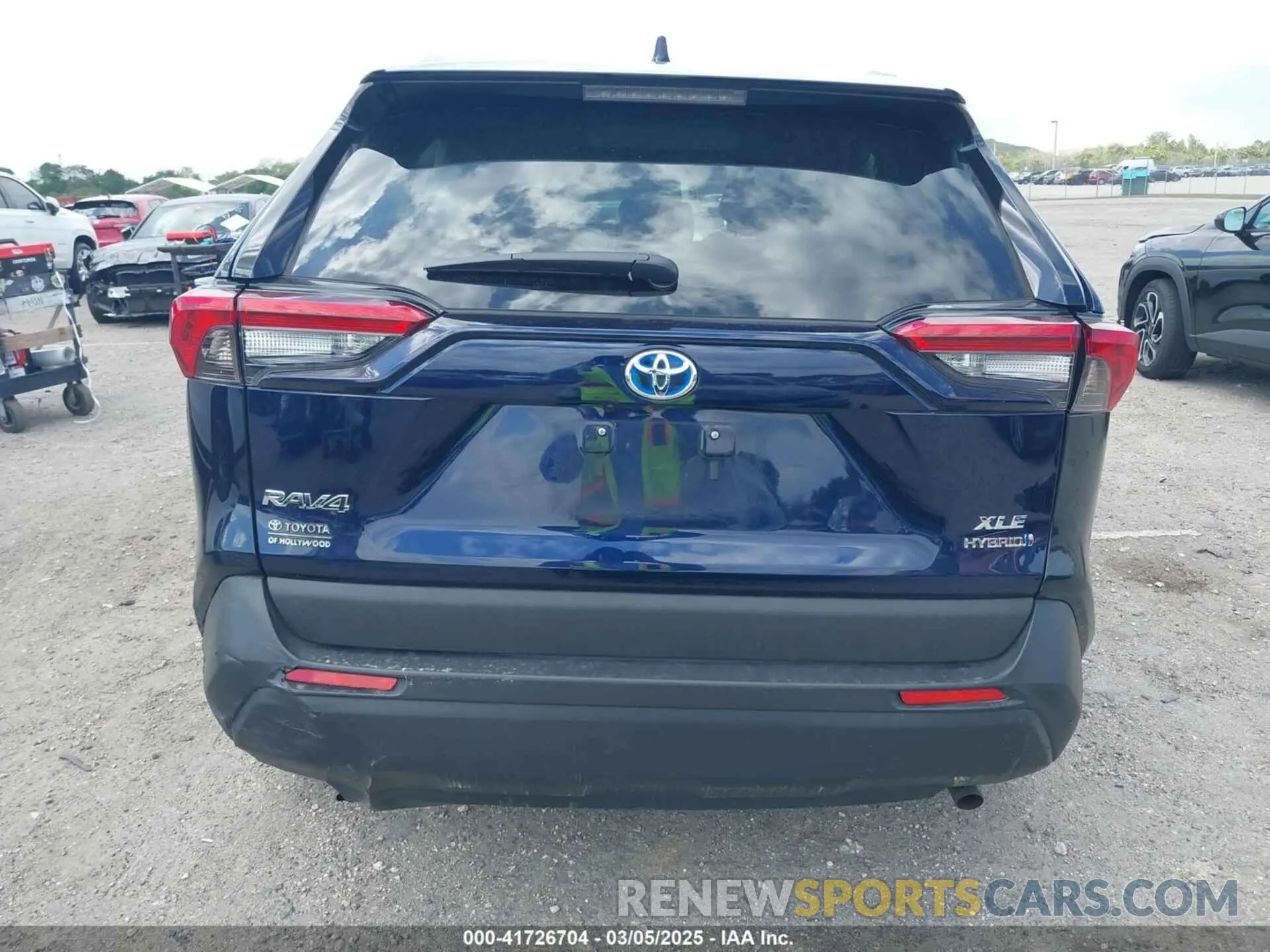 16 Photograph of a damaged car 2T3RWRFV3RW234431 TOYOTA RAV4 HYBRID 2024