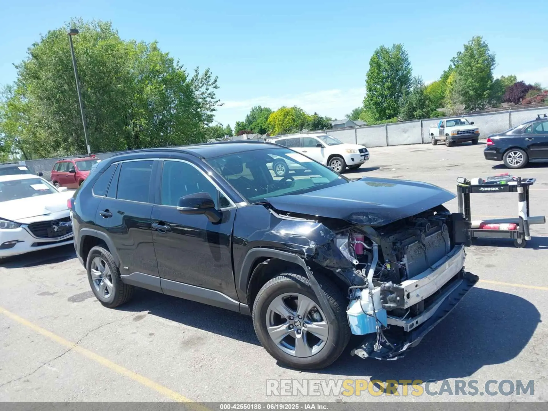 1 Photograph of a damaged car 2T3RWRFV4RW200935 TOYOTA RAV4 HYBRID 2024