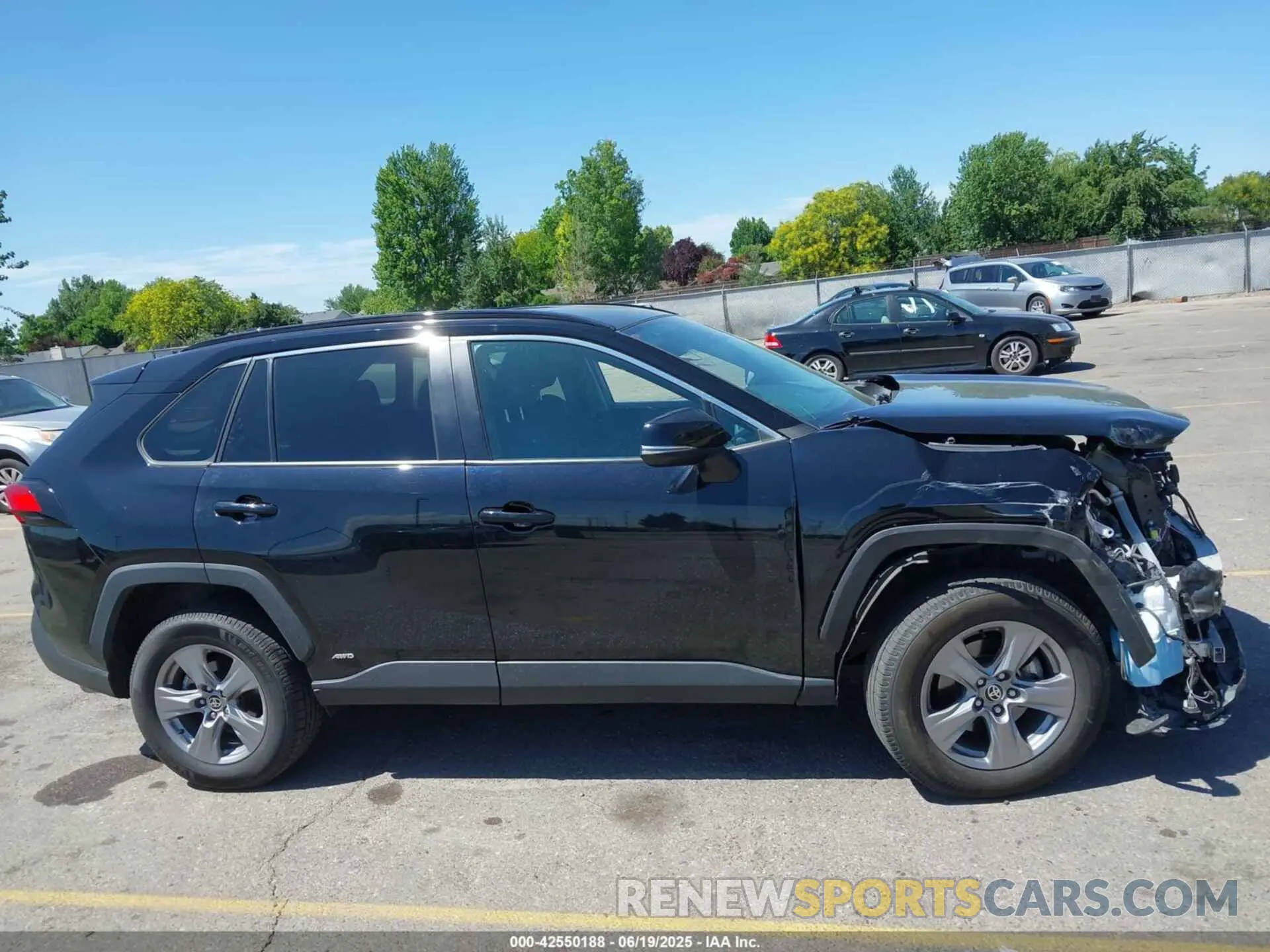 14 Photograph of a damaged car 2T3RWRFV4RW200935 TOYOTA RAV4 HYBRID 2024