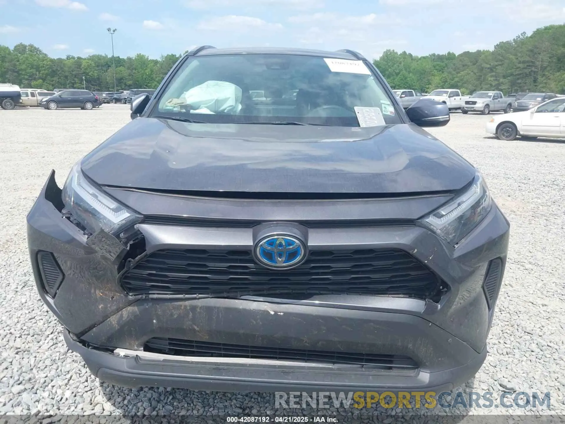 12 Photograph of a damaged car 2T3RWRFV5RW213418 TOYOTA RAV4 HYBRID 2024
