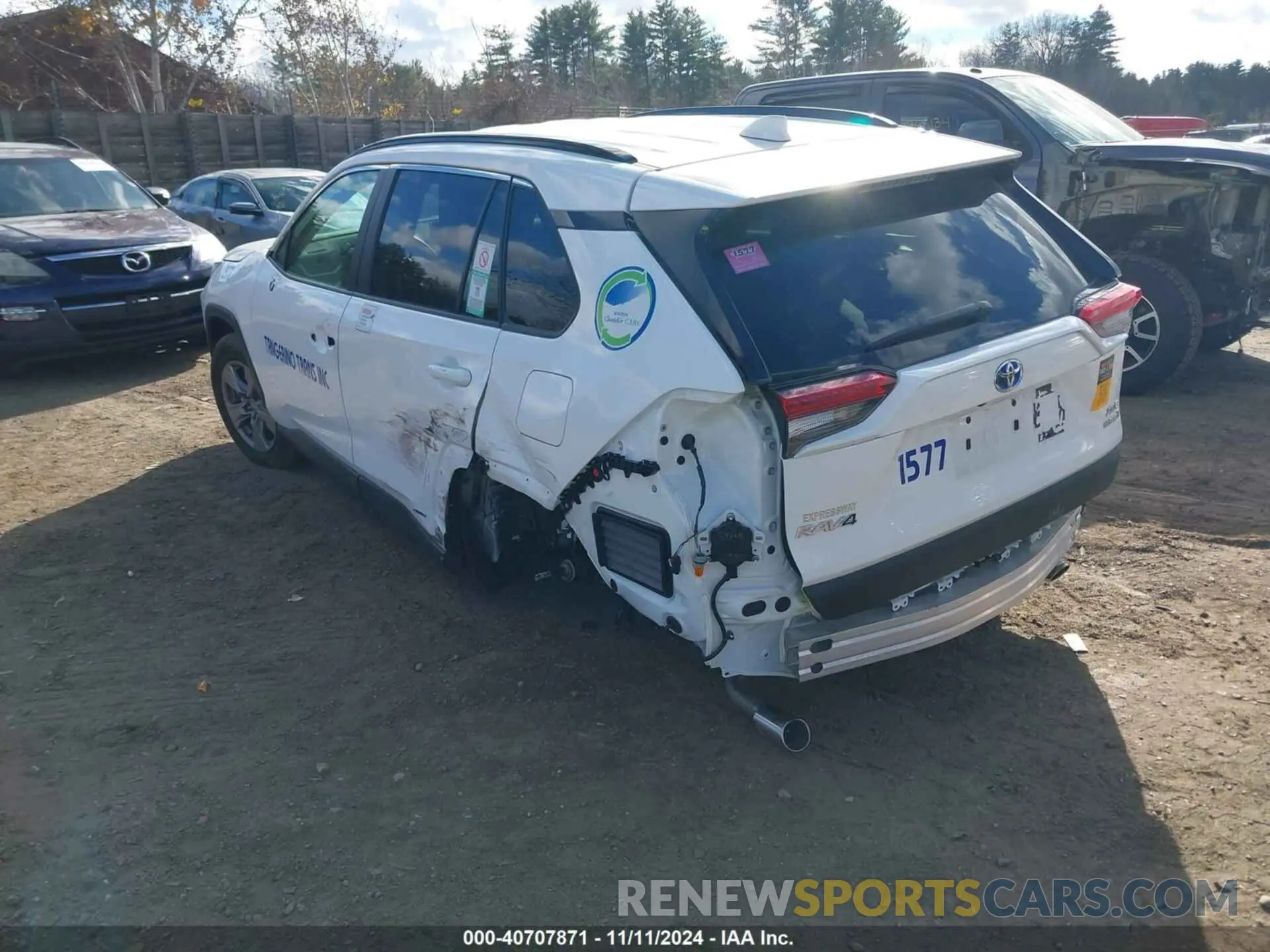 3 Photograph of a damaged car 2T3RWRFV5RW226055 TOYOTA RAV4 HYBRID 2024