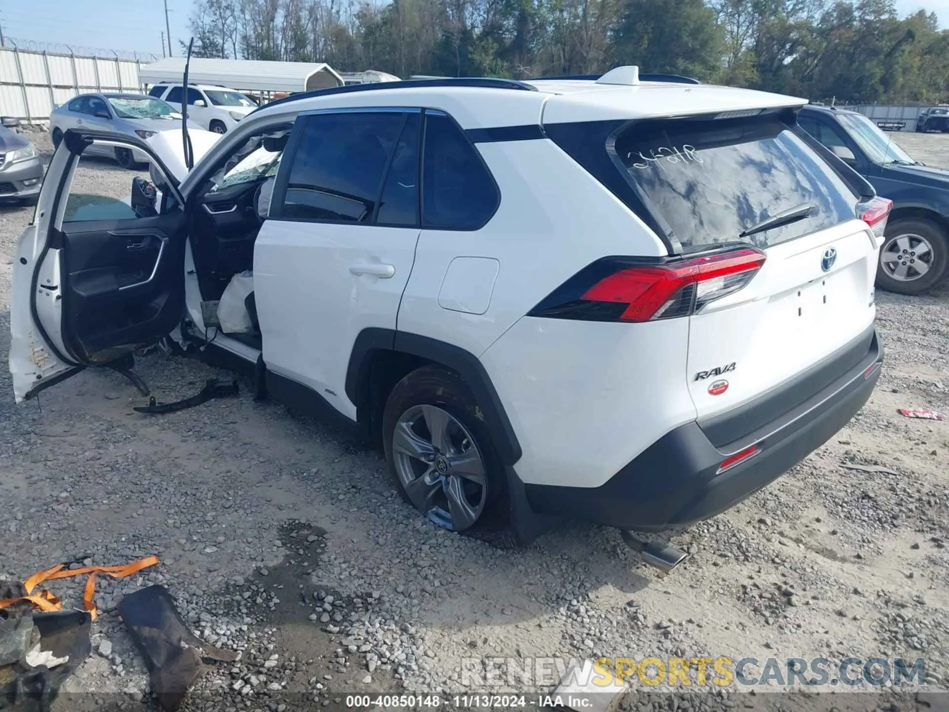 3 Photograph of a damaged car 2T3RWRFV6RW201374 TOYOTA RAV4 HYBRID 2024