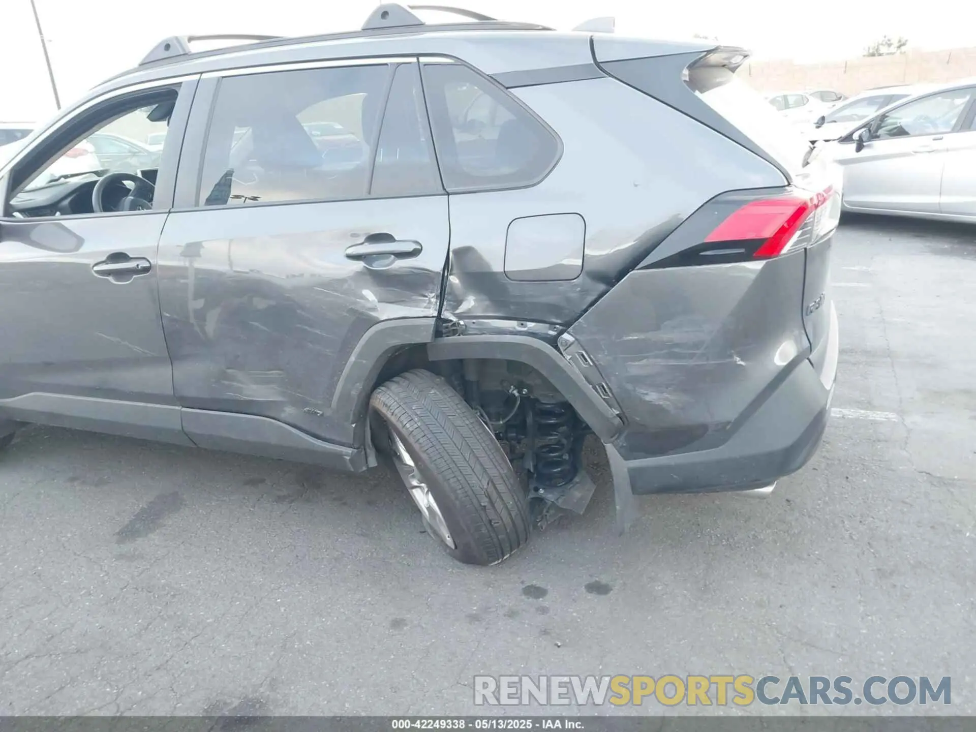 6 Photograph of a damaged car 2T3RWRFV6RW206686 TOYOTA RAV4 HYBRID 2024