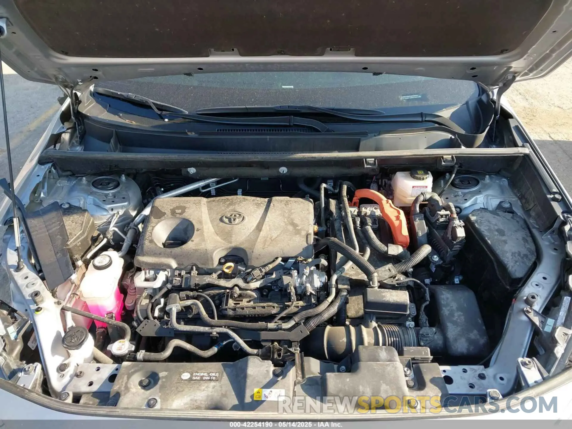 10 Photograph of a damaged car 2T3RWRFV6RW216019 TOYOTA RAV4 HYBRID 2024