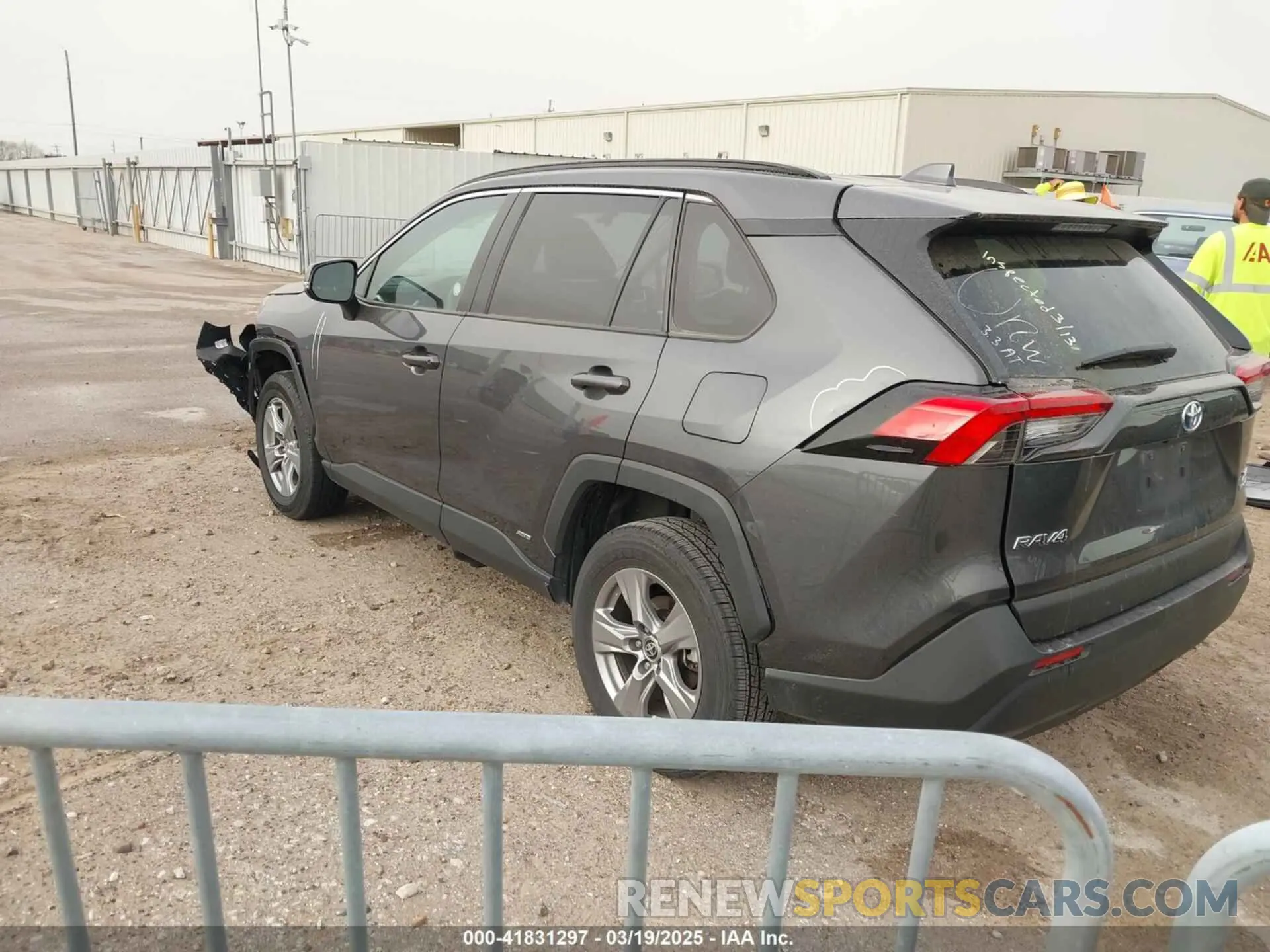 3 Photograph of a damaged car 2T3RWRFV9RW199667 TOYOTA RAV4 HYBRID 2024