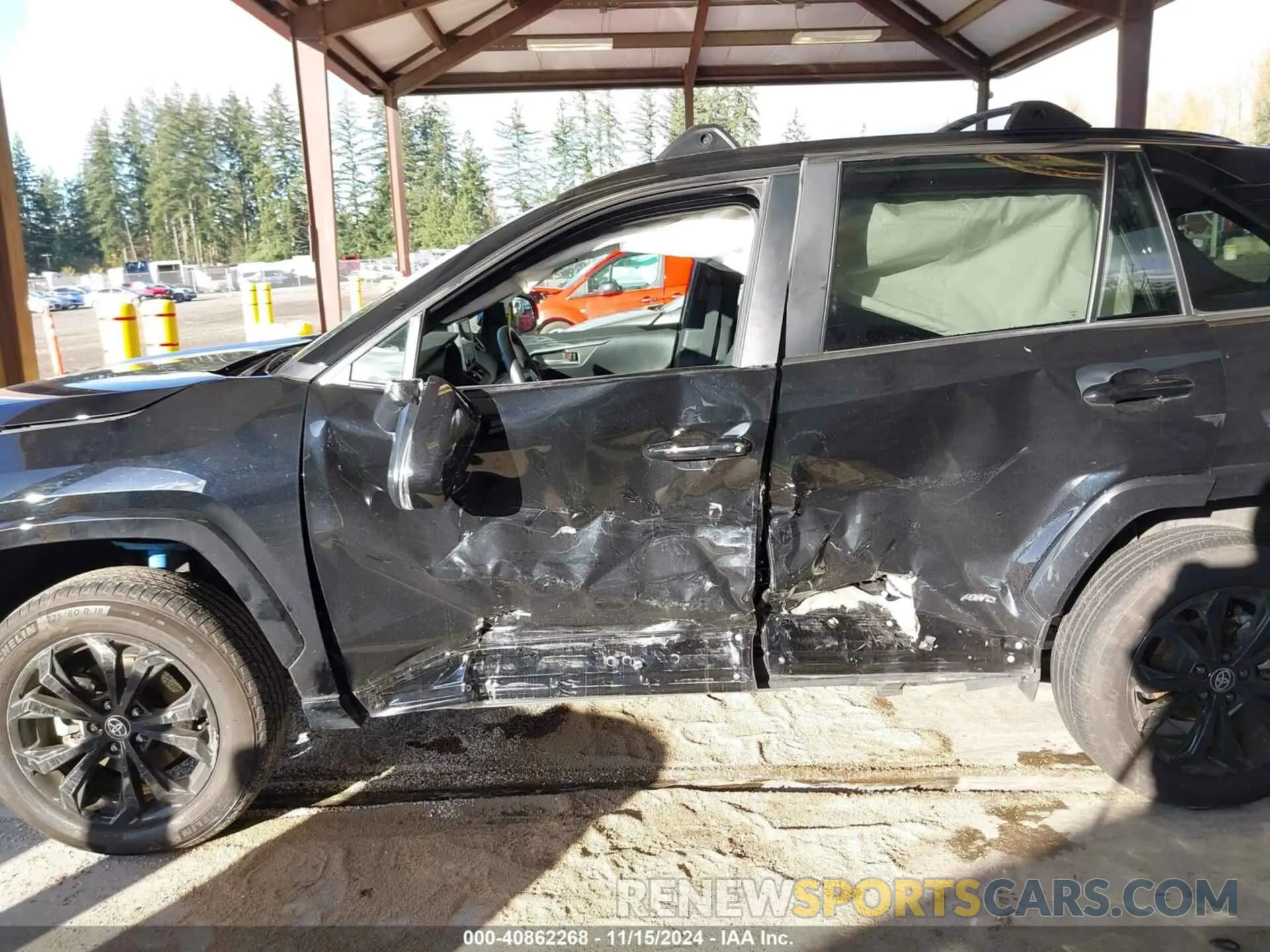 6 Photograph of a damaged car 2T3T6RFV3RW048815 TOYOTA RAV4 HYBRID 2024