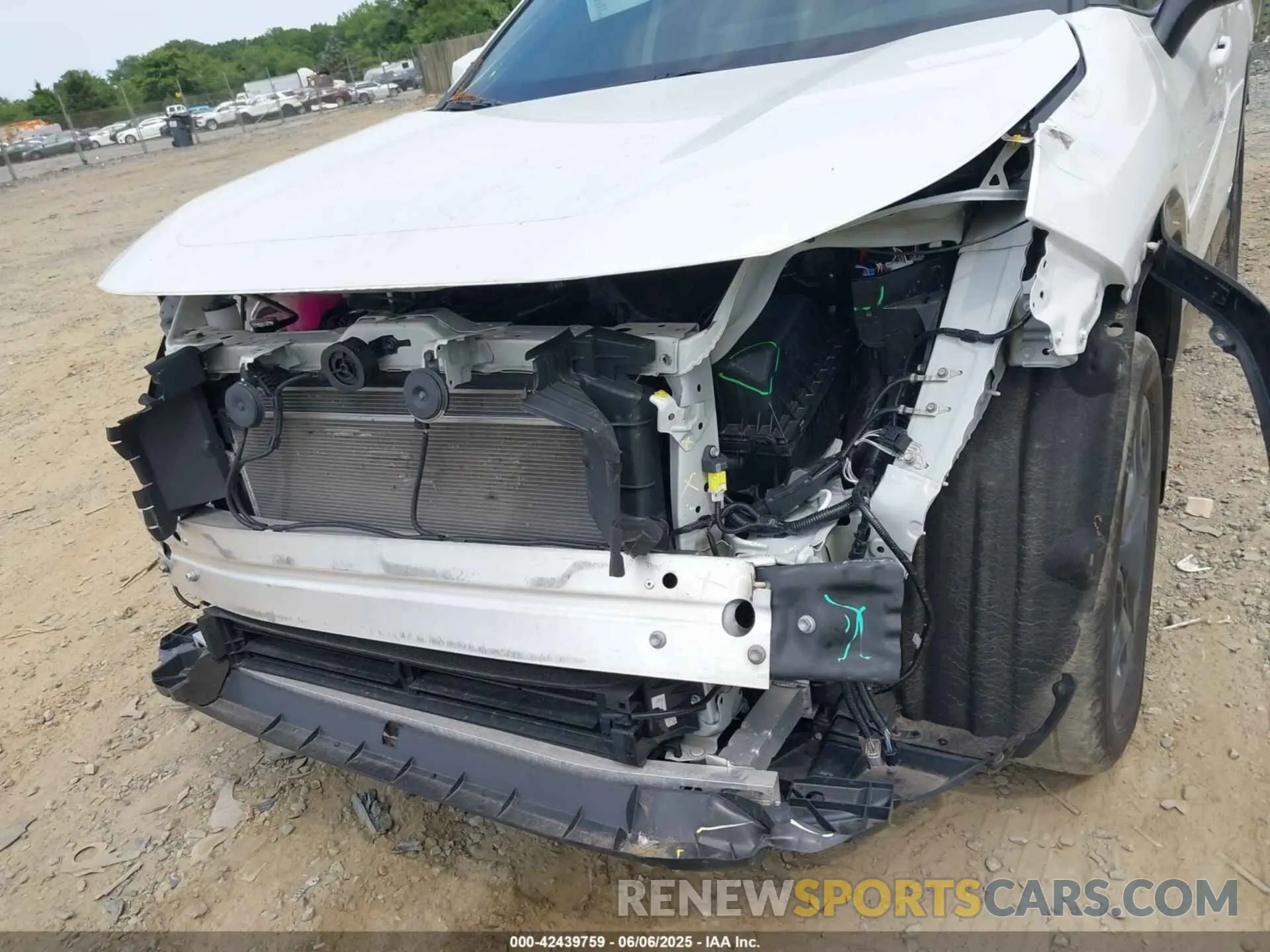 6 Photograph of a damaged car 2T3T6RFV3RW056722 TOYOTA RAV4 HYBRID 2024