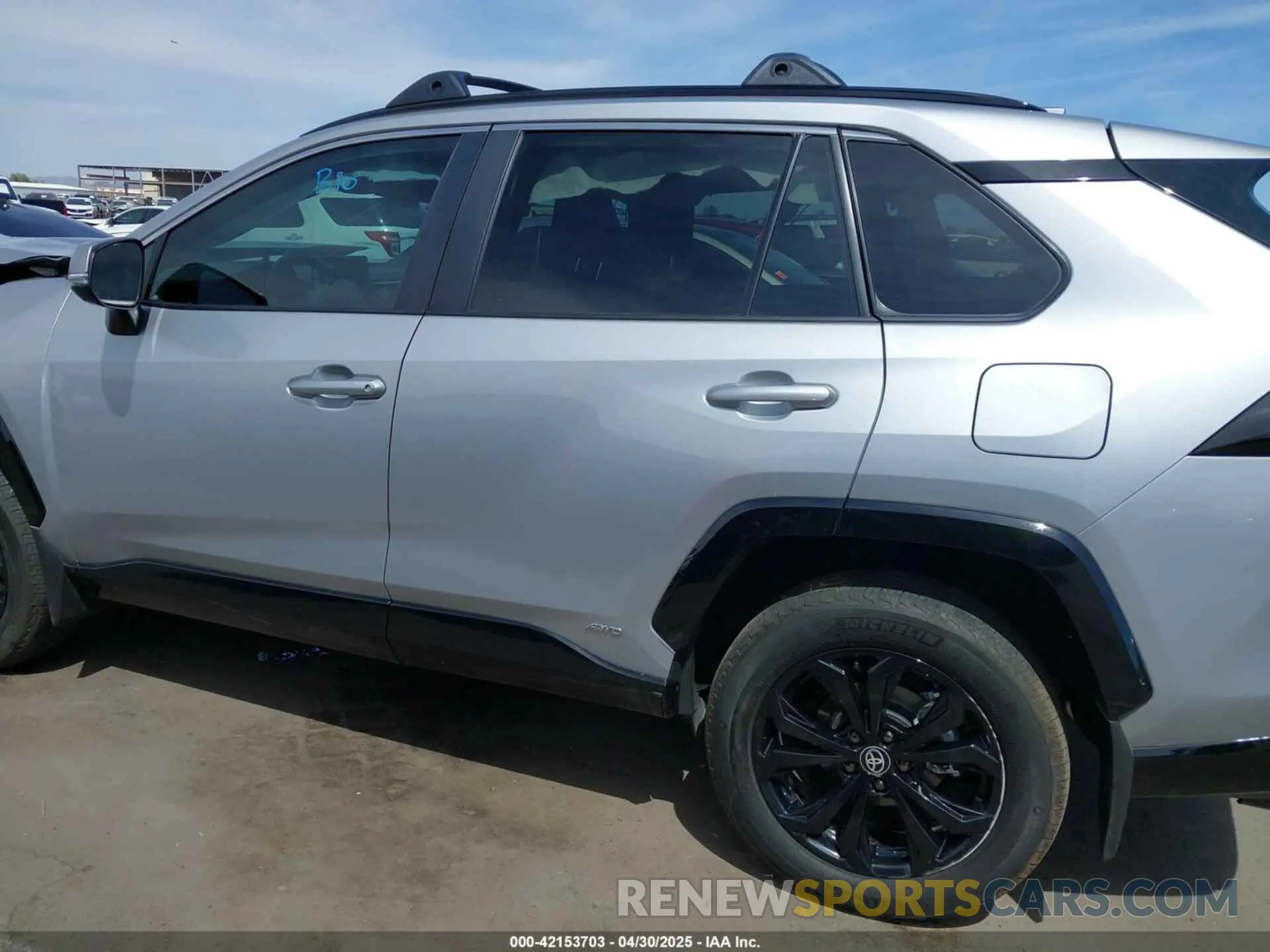 13 Photograph of a damaged car 2T3T6RFV9RW050861 TOYOTA RAV4 HYBRID 2024