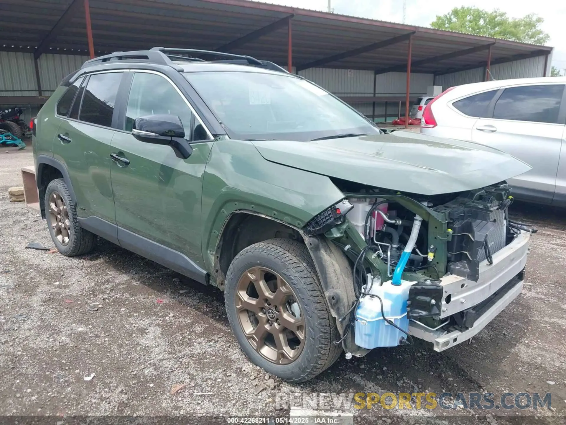 1 Photograph of a damaged car 2T3UWRFV4RW219138 TOYOTA RAV4 HYBRID 2024
