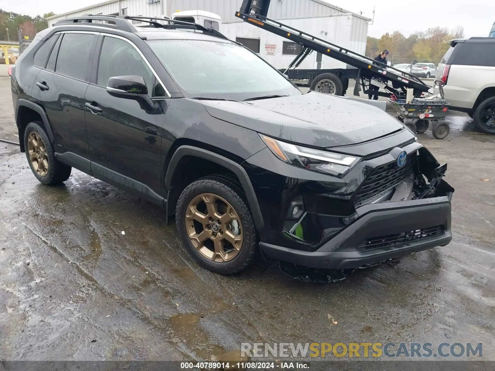 1 Photograph of a damaged car 2T3UWRFV4RW226025 TOYOTA RAV4 HYBRID 2024