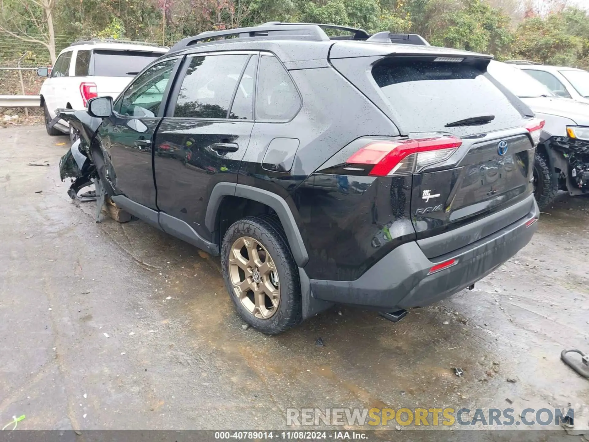 3 Photograph of a damaged car 2T3UWRFV4RW226025 TOYOTA RAV4 HYBRID 2024