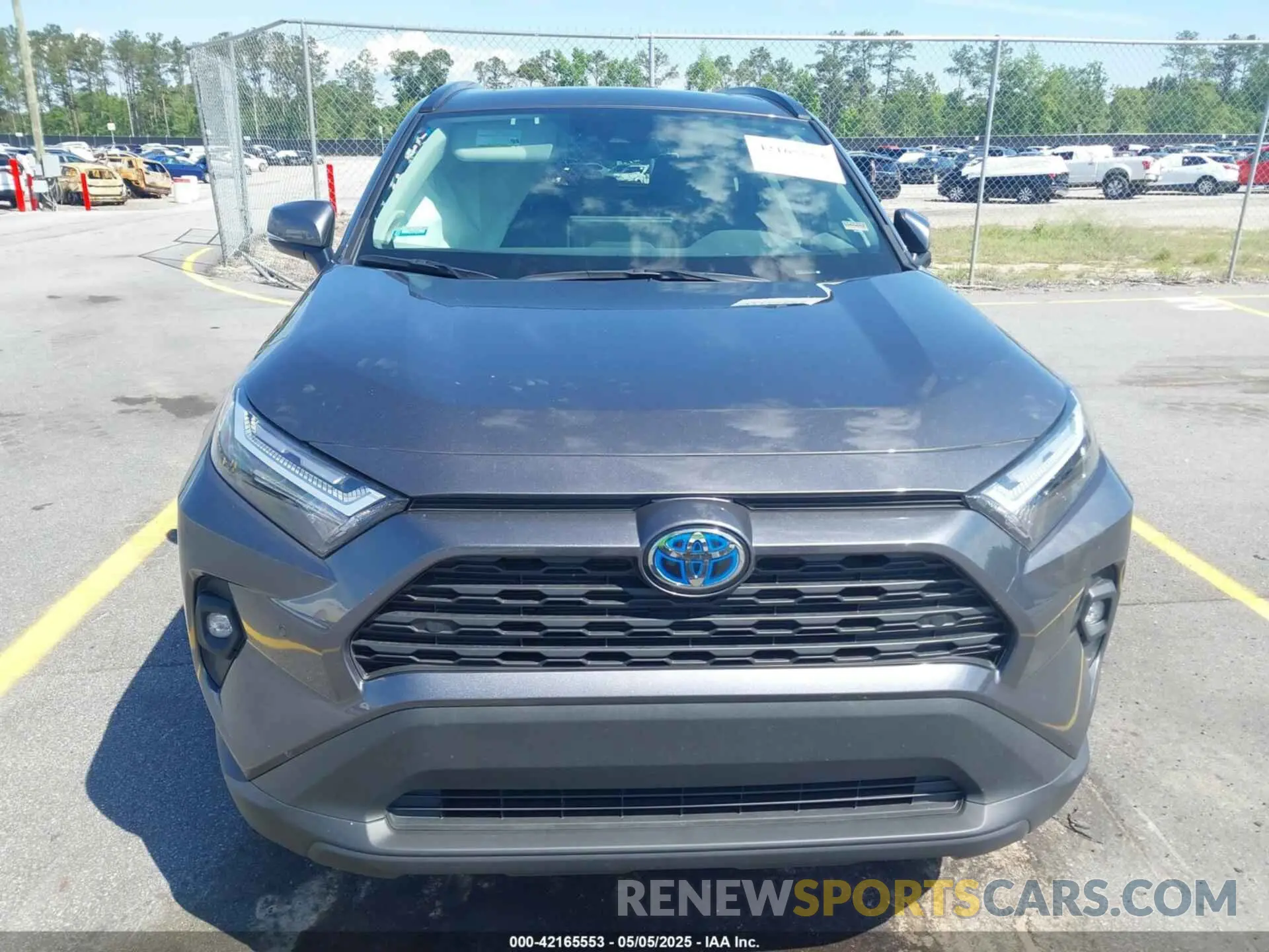 12 Photograph of a damaged car 4T3B6RFV0RU152111 TOYOTA RAV4 HYBRID 2024