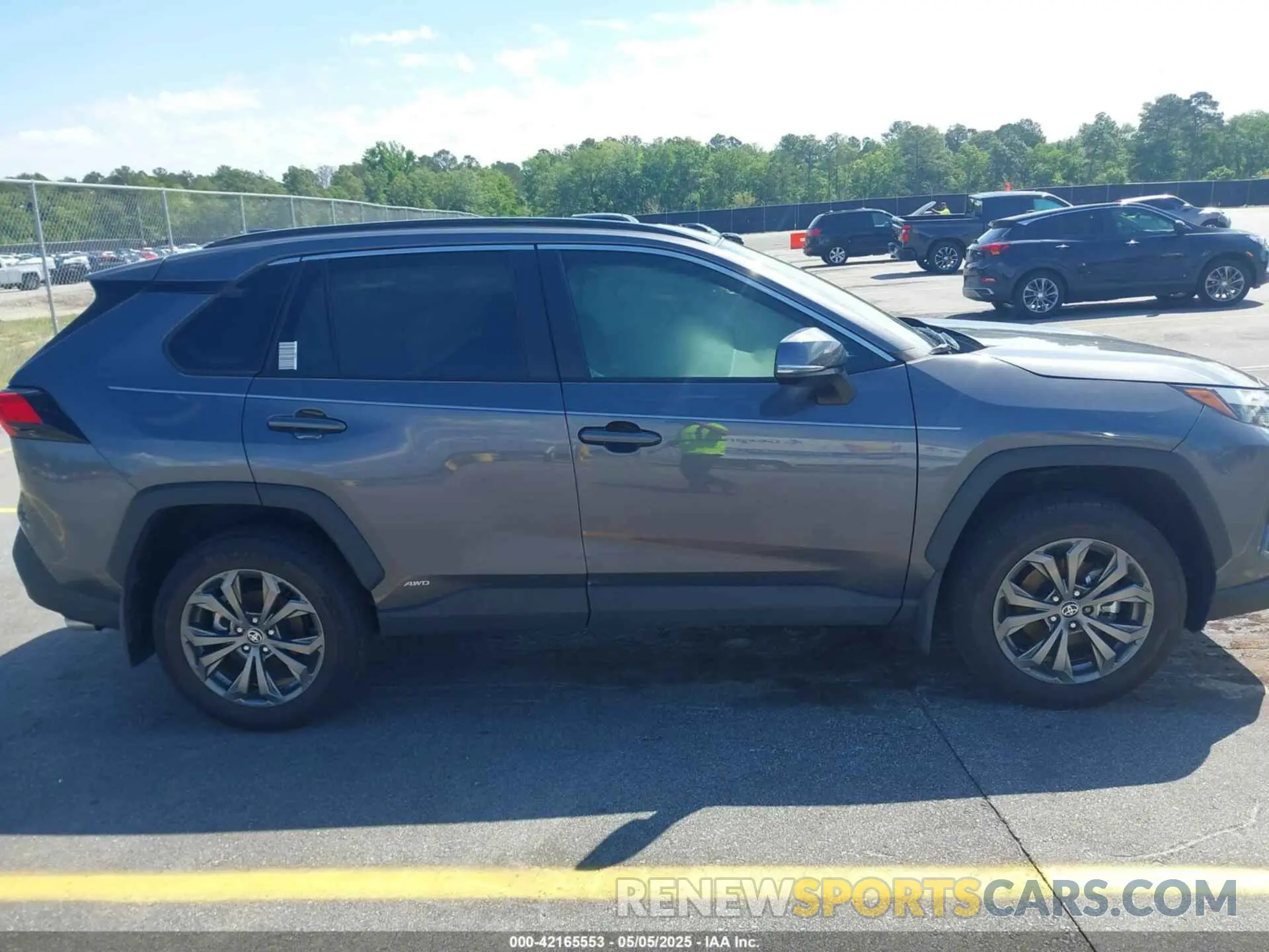 13 Photograph of a damaged car 4T3B6RFV0RU152111 TOYOTA RAV4 HYBRID 2024
