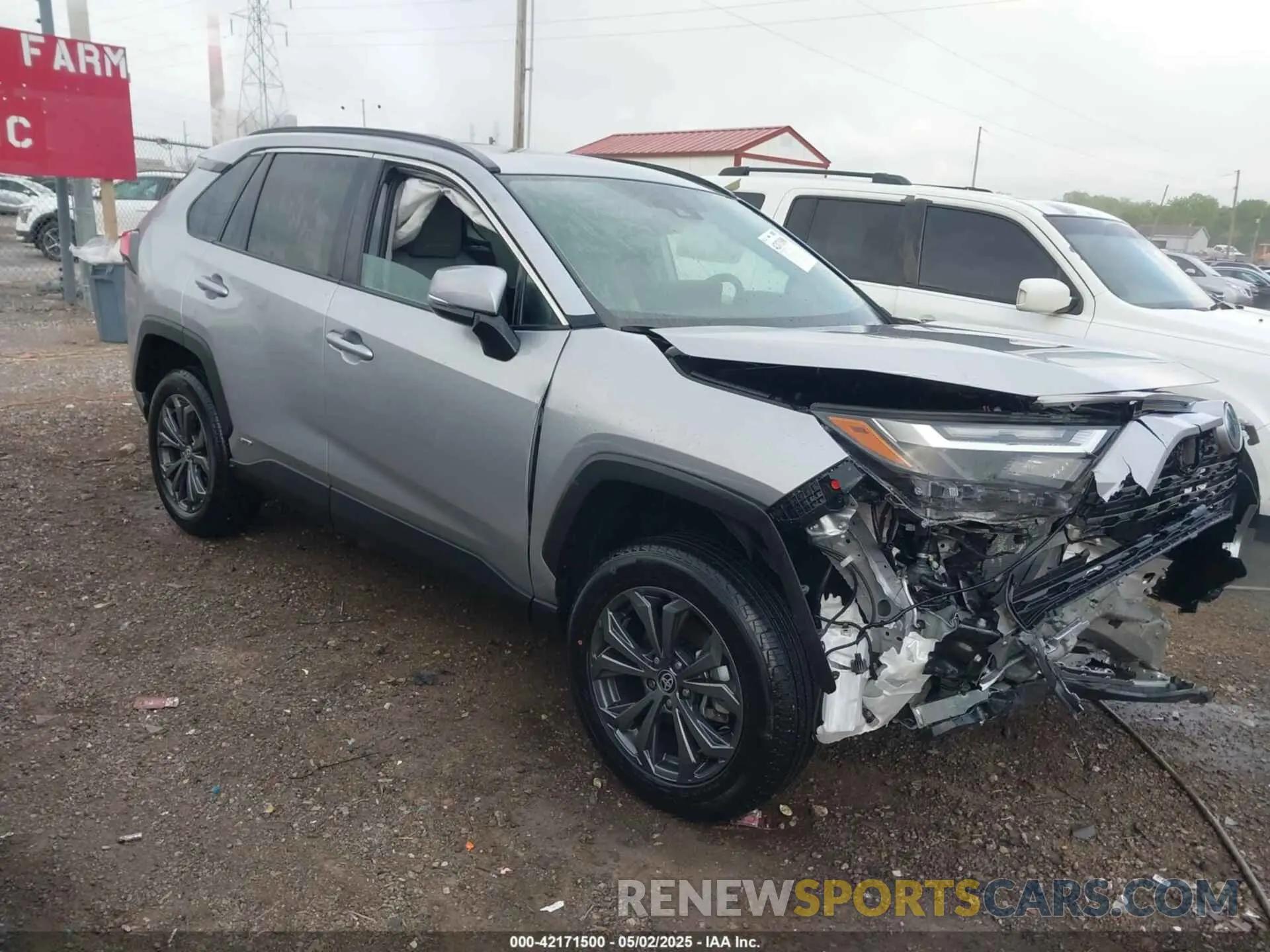 1 Photograph of a damaged car 4T3B6RFV2RU151316 TOYOTA RAV4 HYBRID 2024
