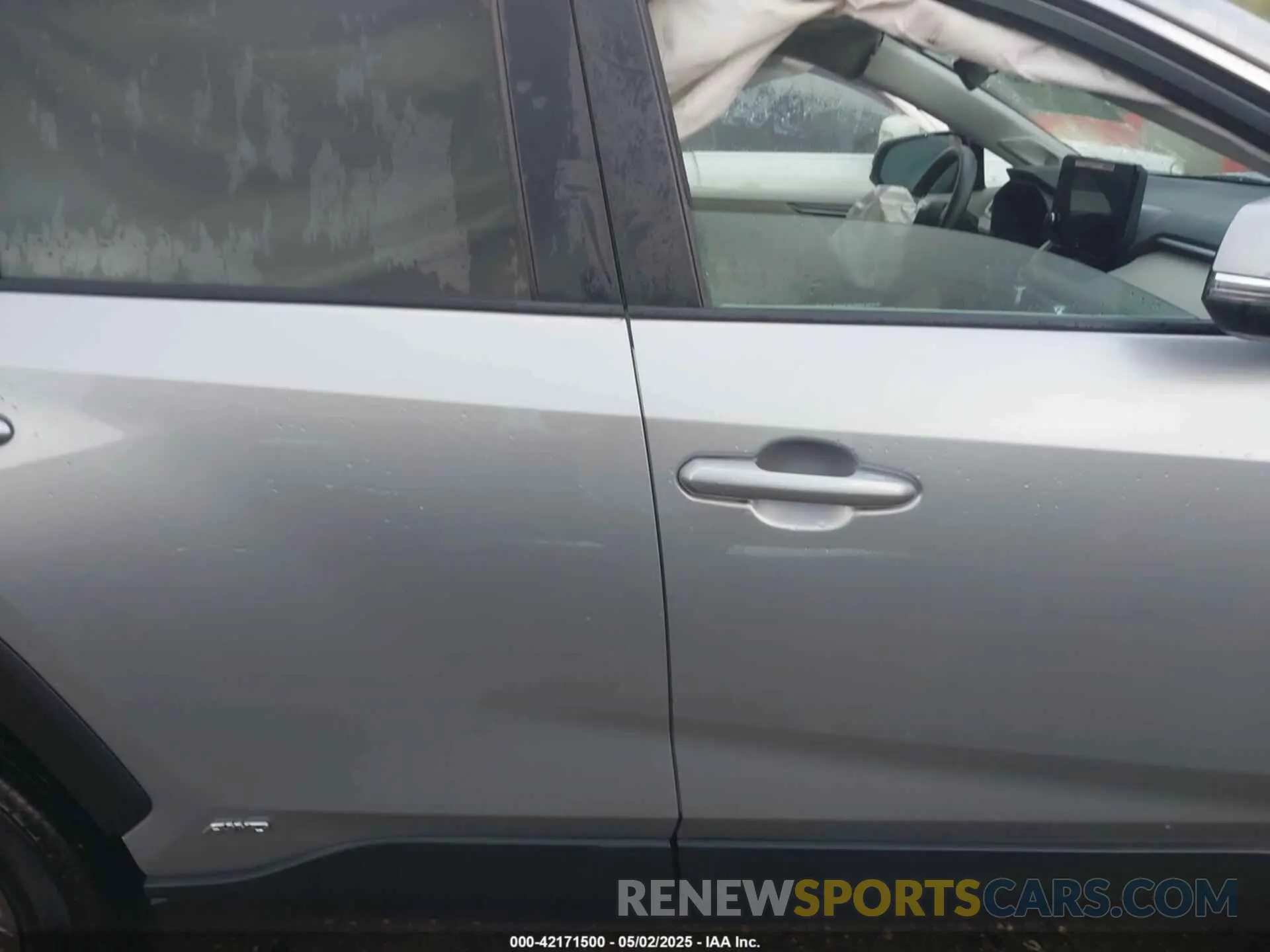 13 Photograph of a damaged car 4T3B6RFV2RU151316 TOYOTA RAV4 HYBRID 2024