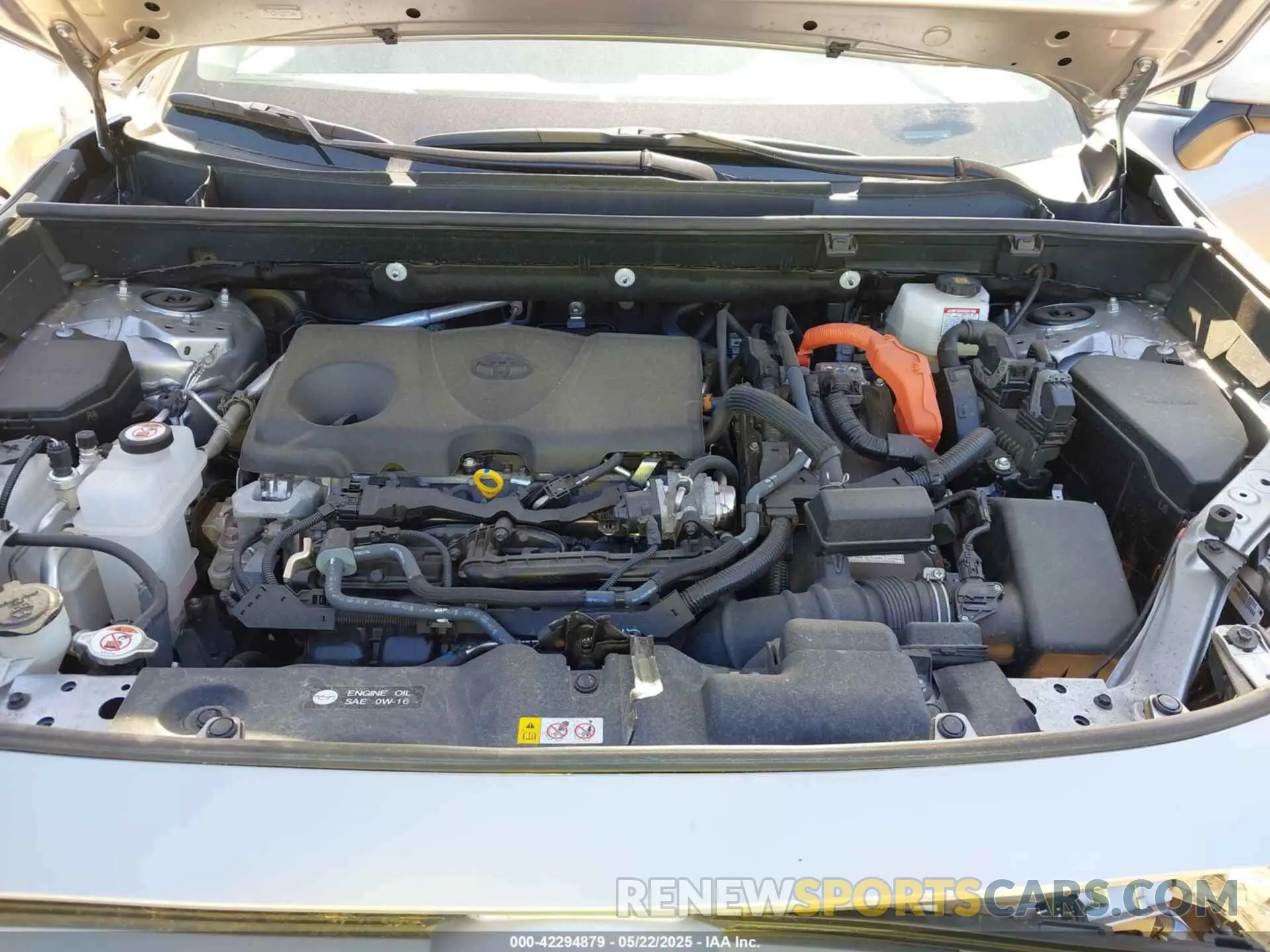 10 Photograph of a damaged car 4T3B6RFV7RU165521 TOYOTA RAV4 HYBRID 2024