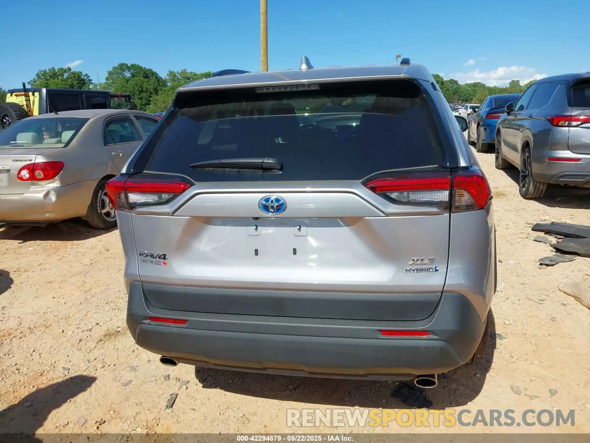 16 Photograph of a damaged car 4T3B6RFV7RU165521 TOYOTA RAV4 HYBRID 2024