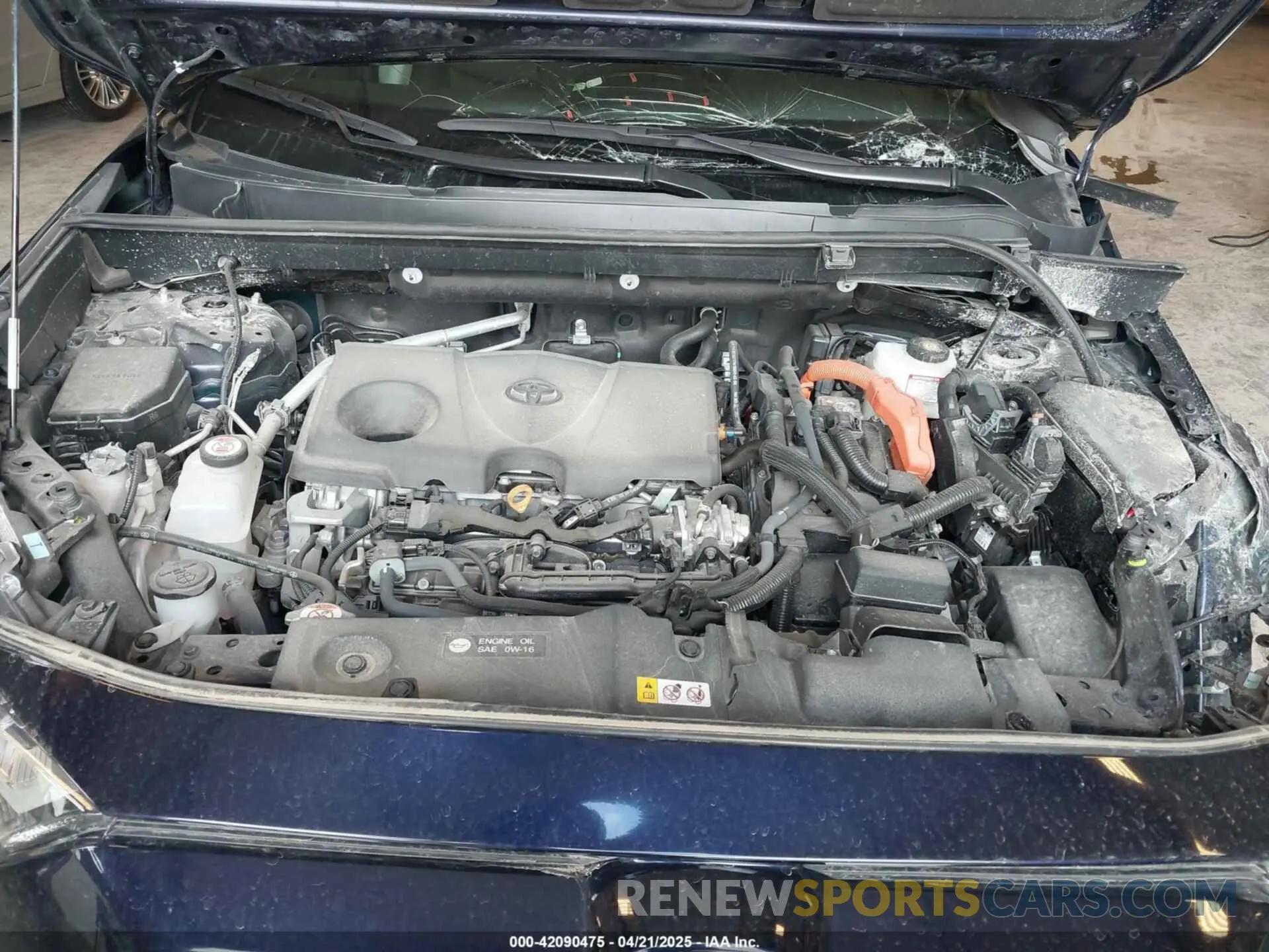 10 Photograph of a damaged car 4T3B6RFV8RU142717 TOYOTA RAV4 HYBRID 2024