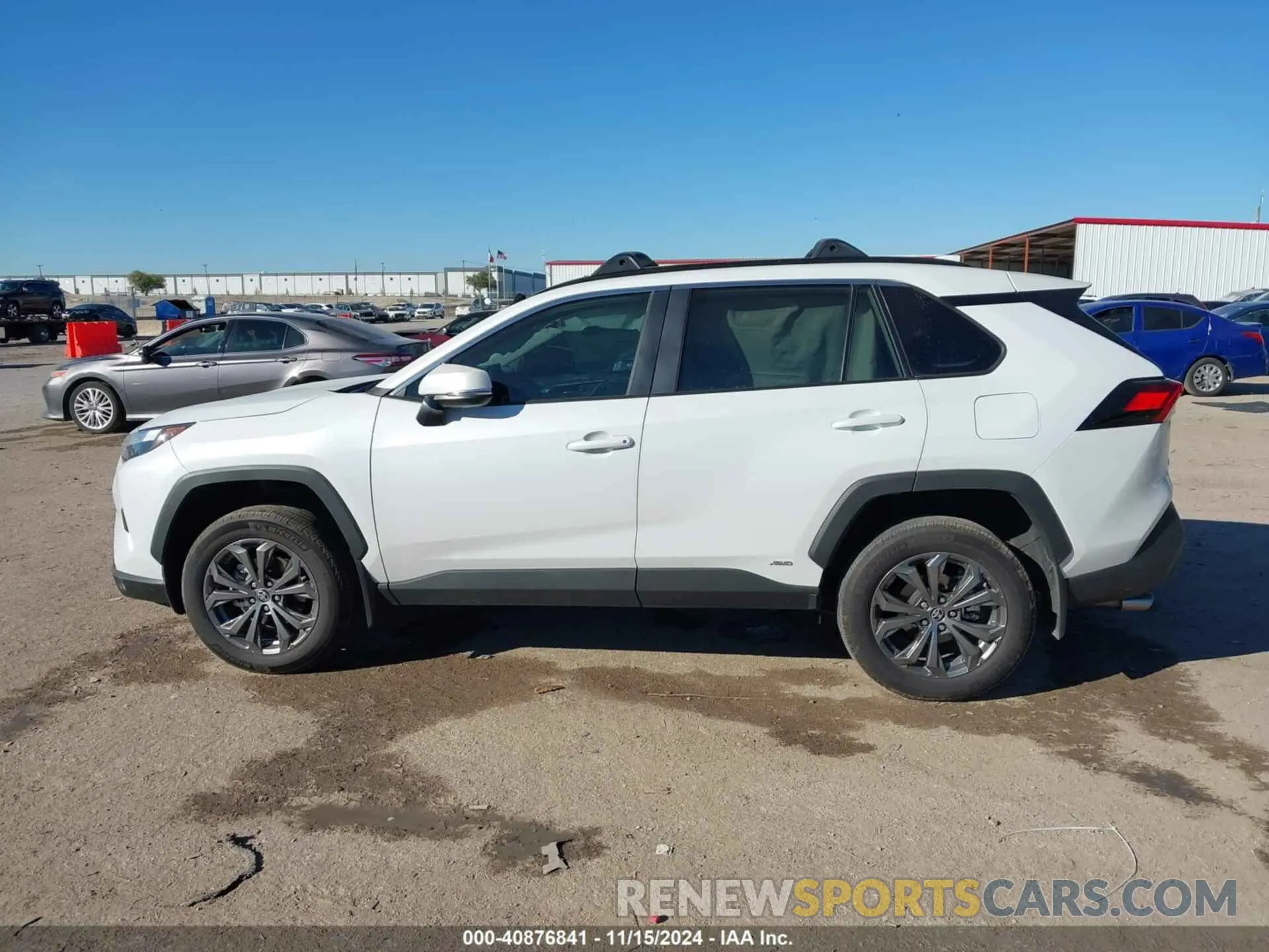 14 Photograph of a damaged car 4T3B6RFV9RU162684 TOYOTA RAV4 HYBRID 2024