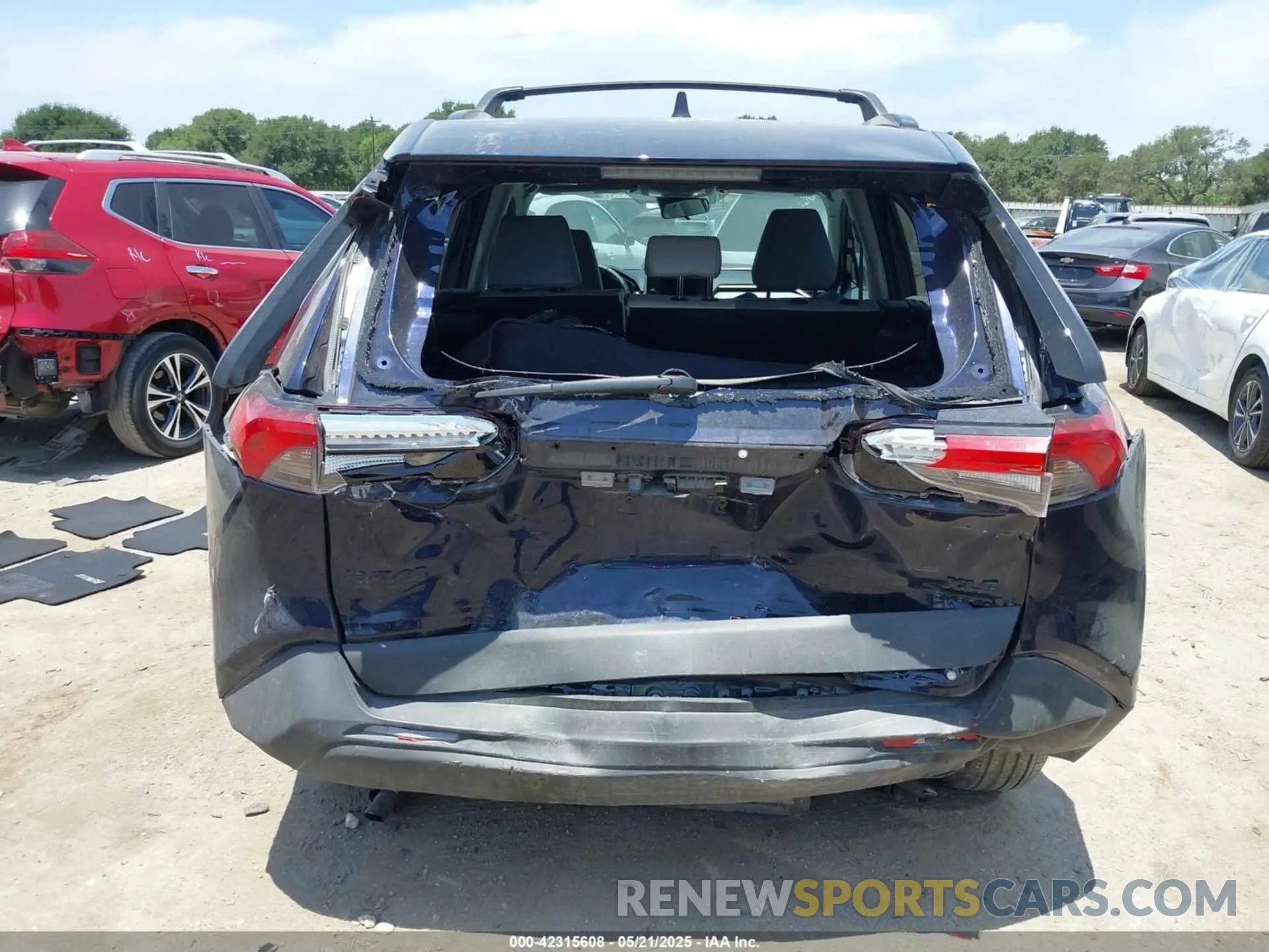 6 Photograph of a damaged car 4T3B6RFV9RU169117 TOYOTA RAV4 HYBRID 2024