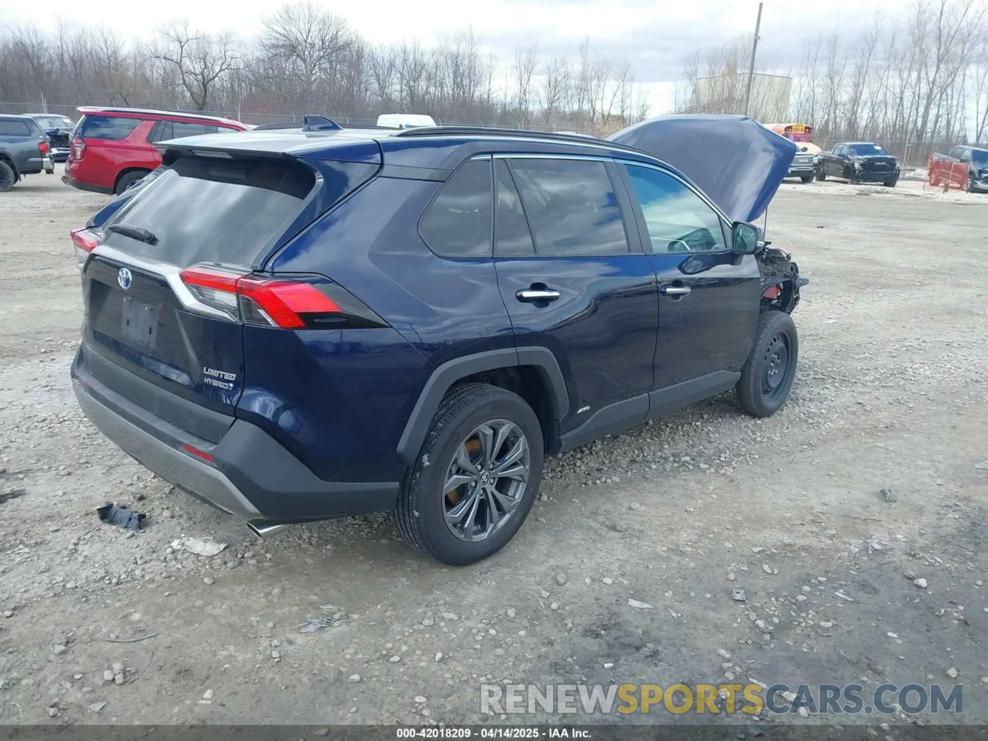 4 Photograph of a damaged car 4T3D6RFV5RU143932 TOYOTA RAV4 HYBRID 2024