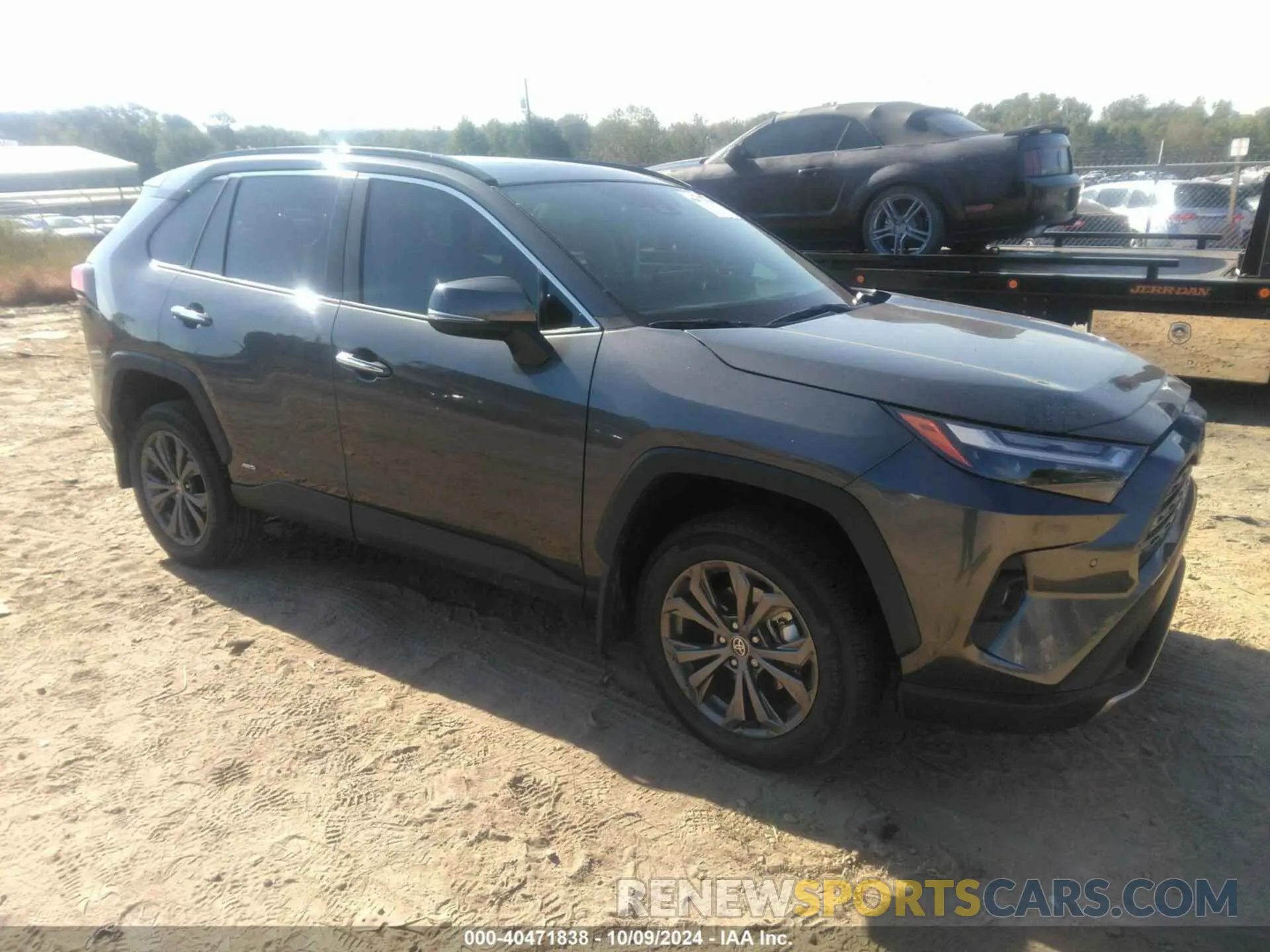 1 Photograph of a damaged car 4T3D6RFV5RU148225 TOYOTA RAV4 HYBRID 2024