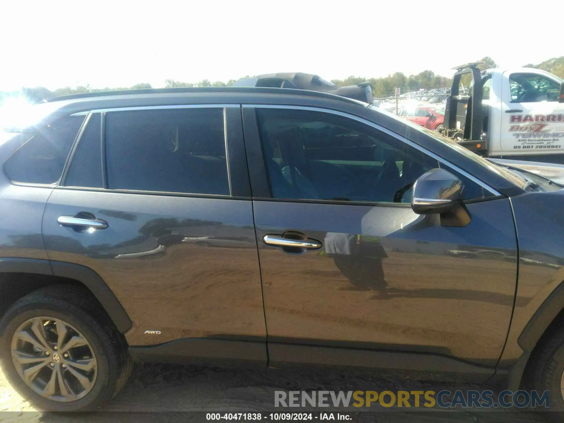 14 Photograph of a damaged car 4T3D6RFV5RU148225 TOYOTA RAV4 HYBRID 2024