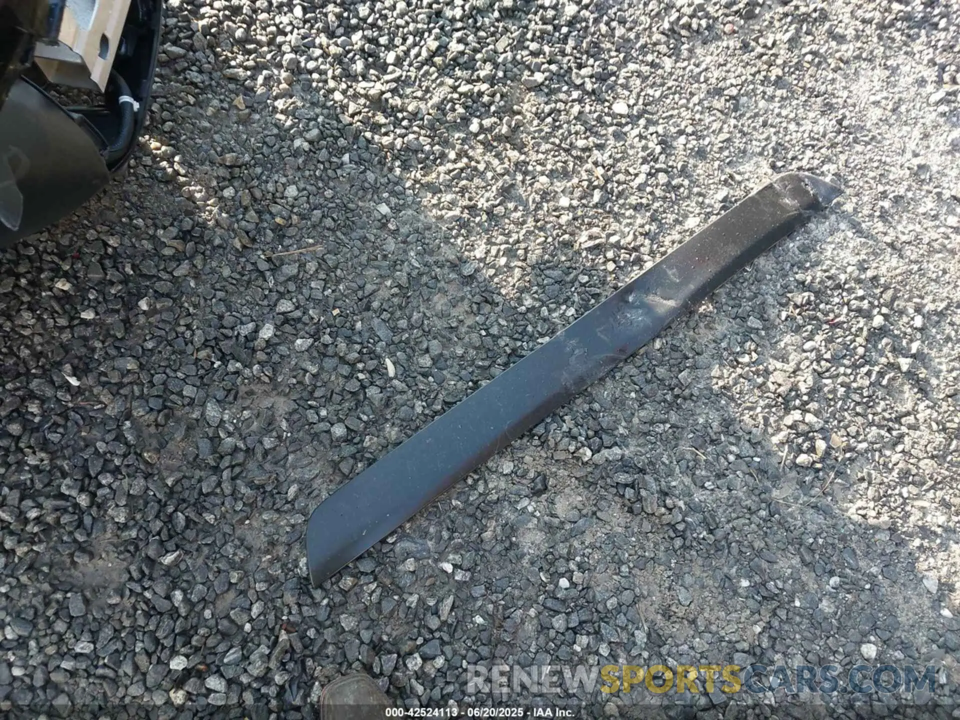 12 Photograph of a damaged car 4T3D6RFV5RU170502 TOYOTA RAV4 HYBRID 2024
