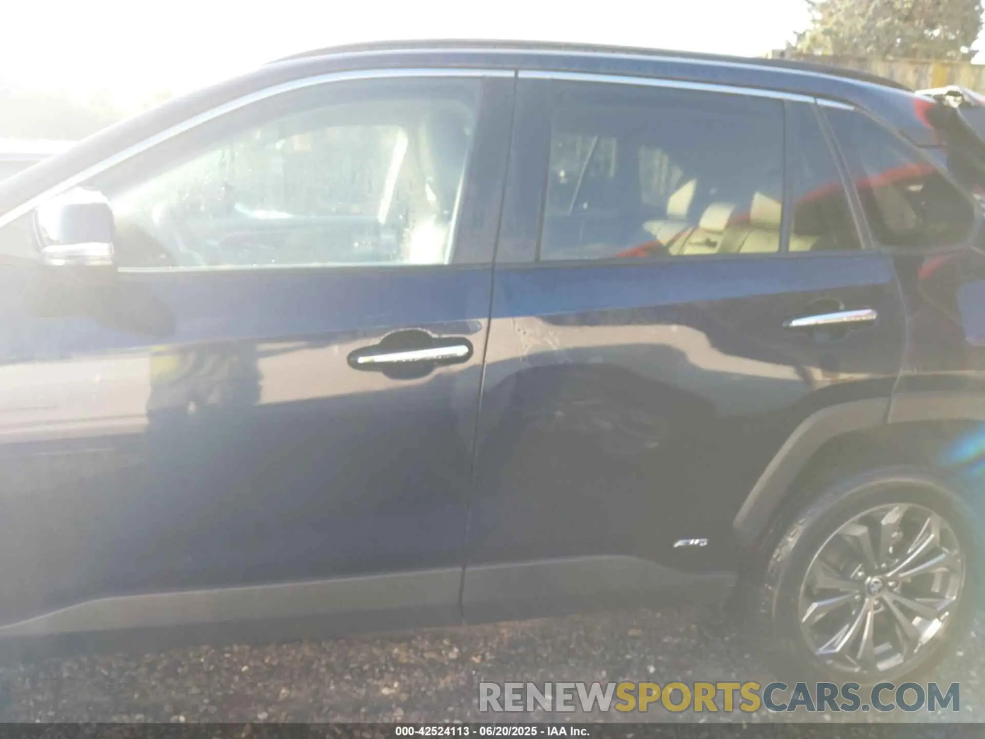 15 Photograph of a damaged car 4T3D6RFV5RU170502 TOYOTA RAV4 HYBRID 2024