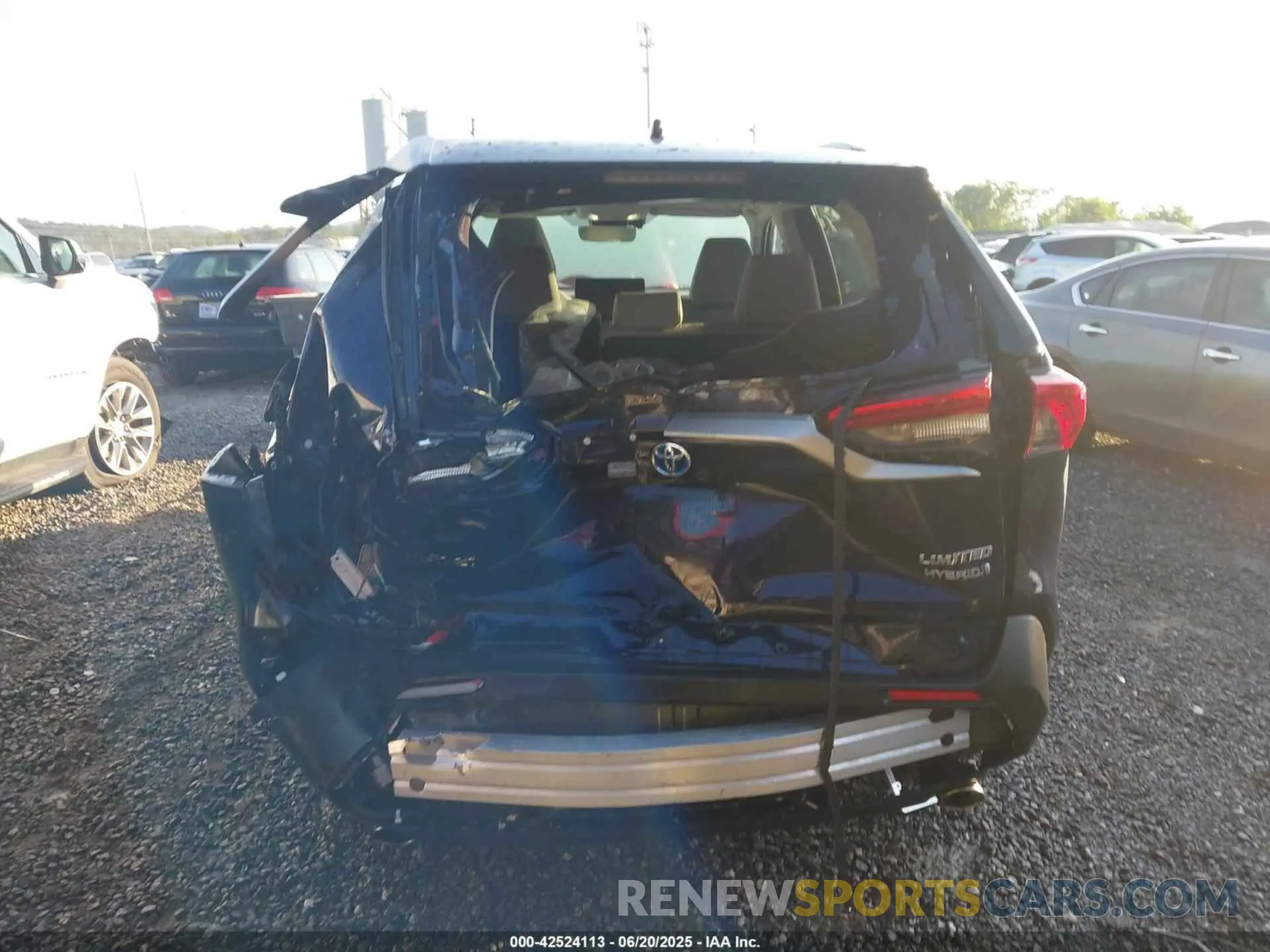 17 Photograph of a damaged car 4T3D6RFV5RU170502 TOYOTA RAV4 HYBRID 2024