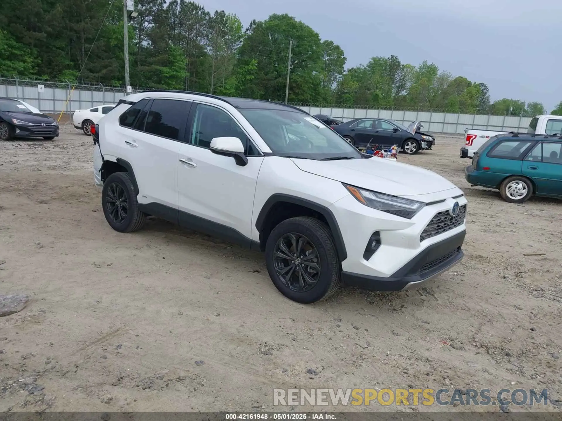 1 Photograph of a damaged car 4T3D6RFVXRU163559 TOYOTA RAV4 HYBRID 2024