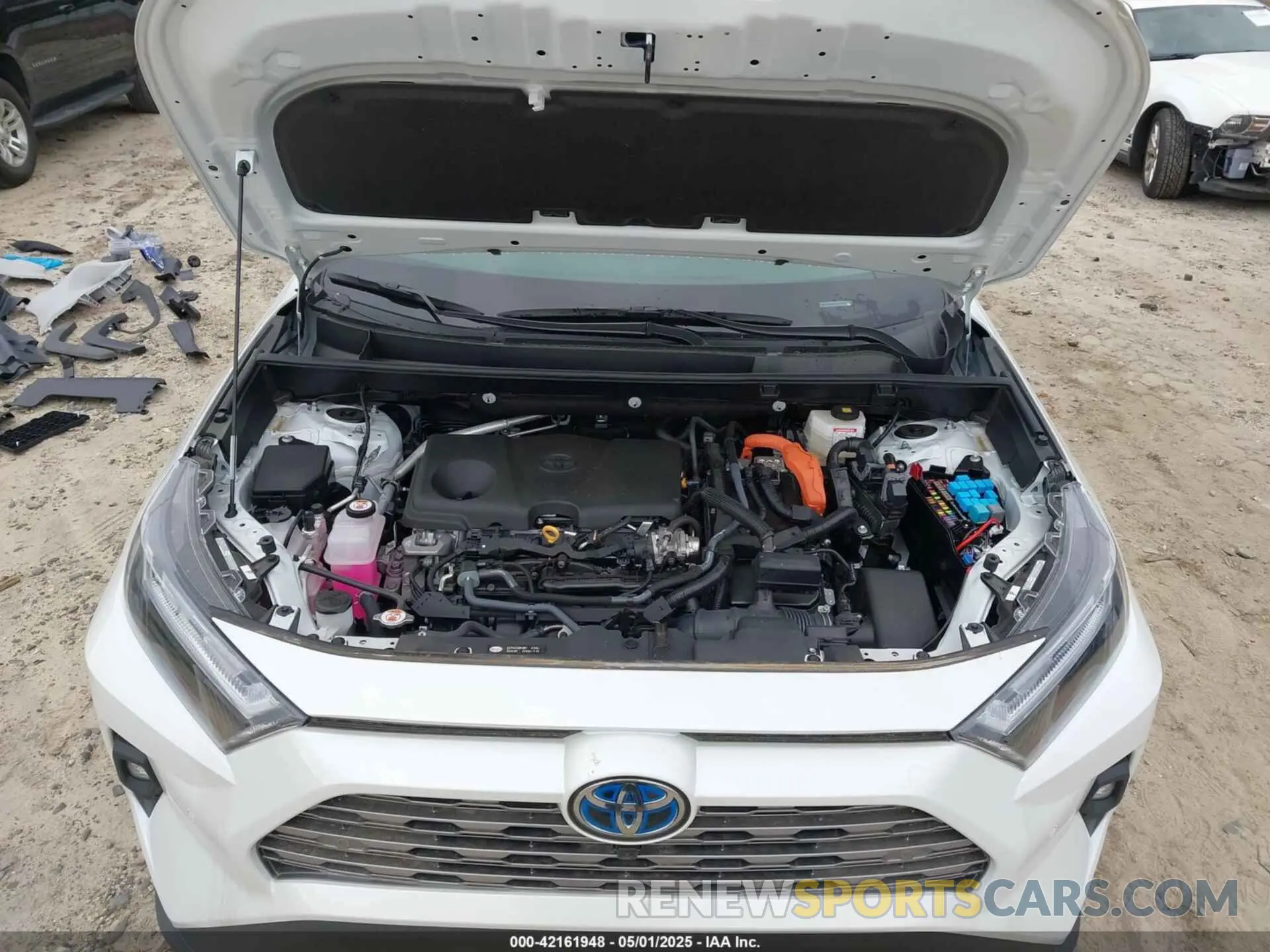 10 Photograph of a damaged car 4T3D6RFVXRU163559 TOYOTA RAV4 HYBRID 2024