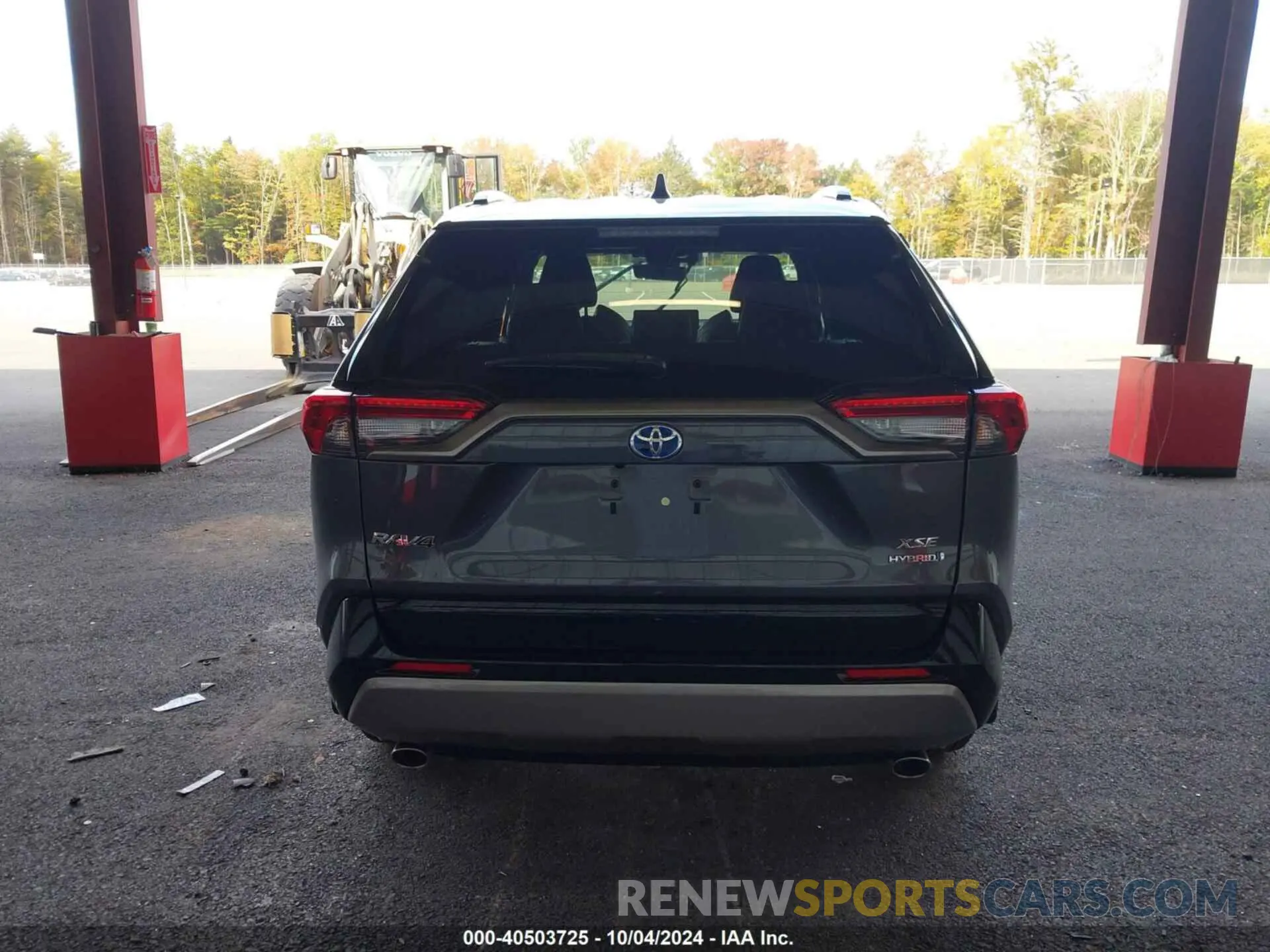 17 Photograph of a damaged car 4T3E6RFV3RU154268 TOYOTA RAV4 HYBRID 2024