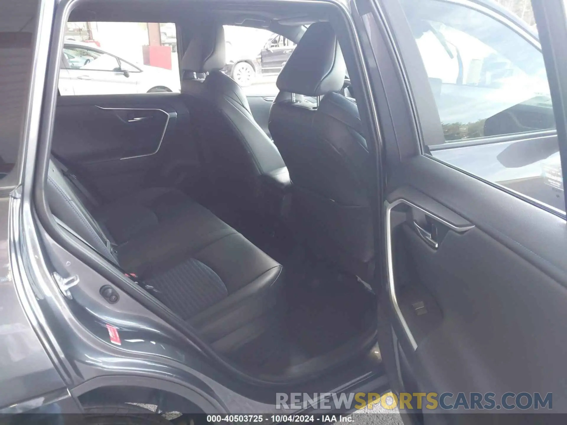 8 Photograph of a damaged car 4T3E6RFV3RU154268 TOYOTA RAV4 HYBRID 2024
