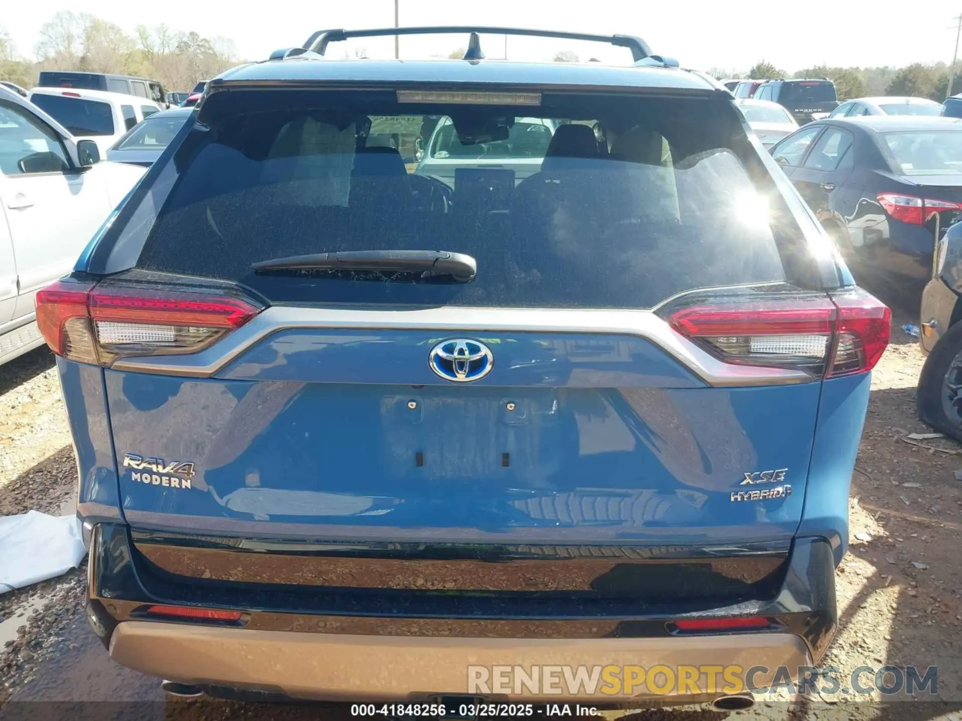 16 Photograph of a damaged car 4T3E6RFV6RU159190 TOYOTA RAV4 HYBRID 2024