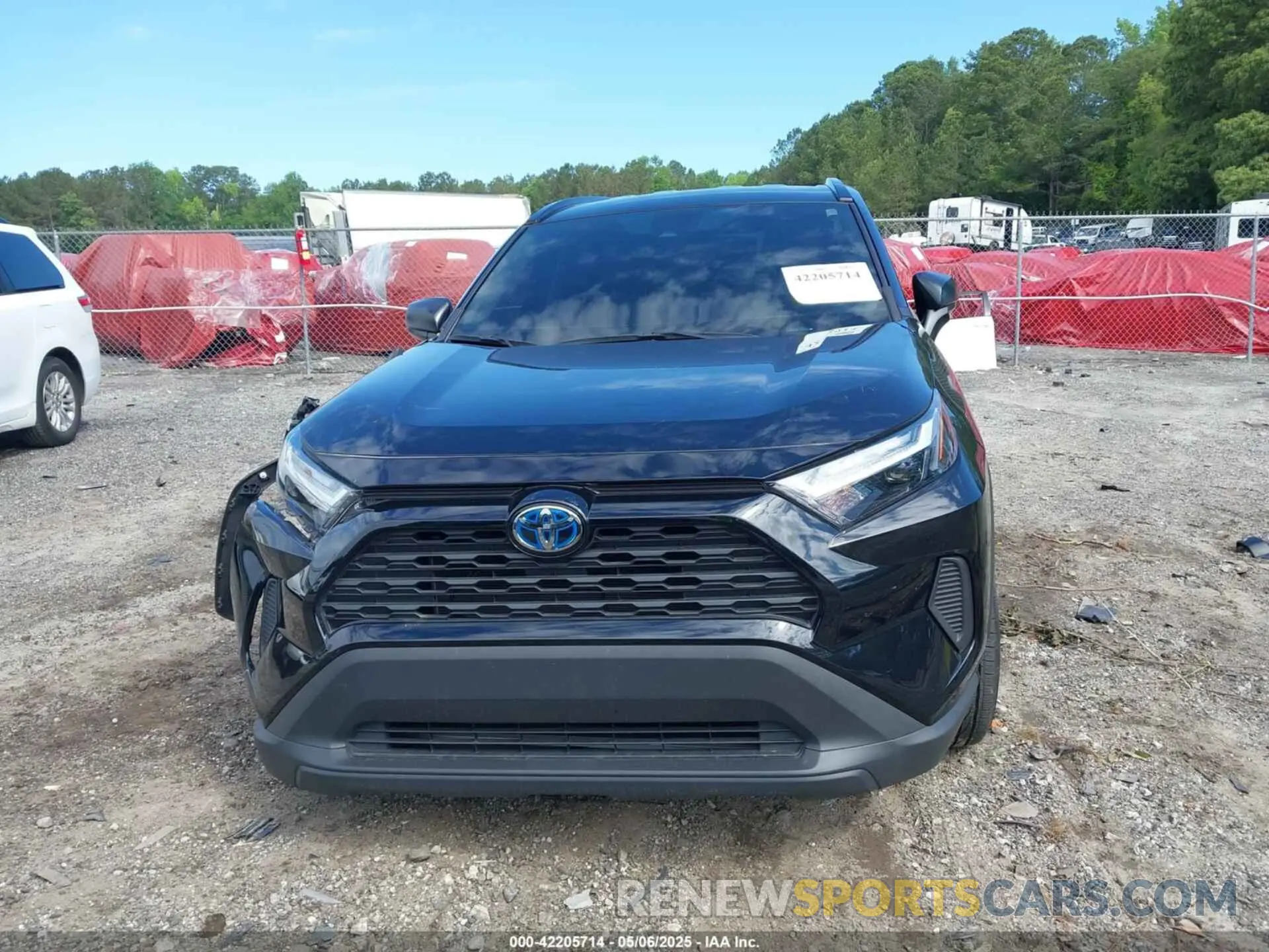 12 Photograph of a damaged car 4T3LWRFV1RU128503 TOYOTA RAV4 HYBRID 2024