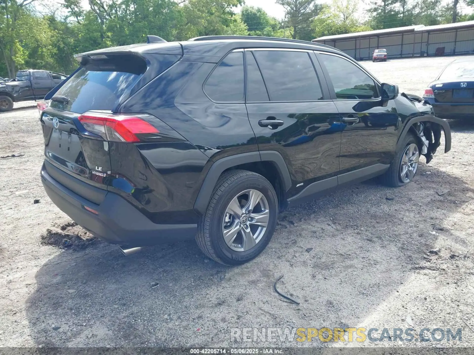 4 Photograph of a damaged car 4T3LWRFV1RU128503 TOYOTA RAV4 HYBRID 2024