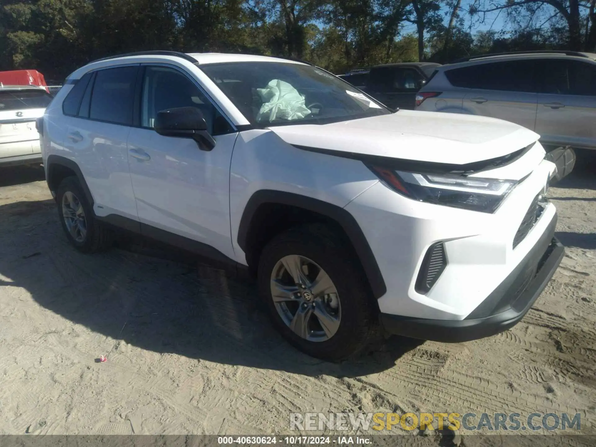 1 Photograph of a damaged car 4T3LWRFV4RU153153 TOYOTA RAV4 HYBRID 2024