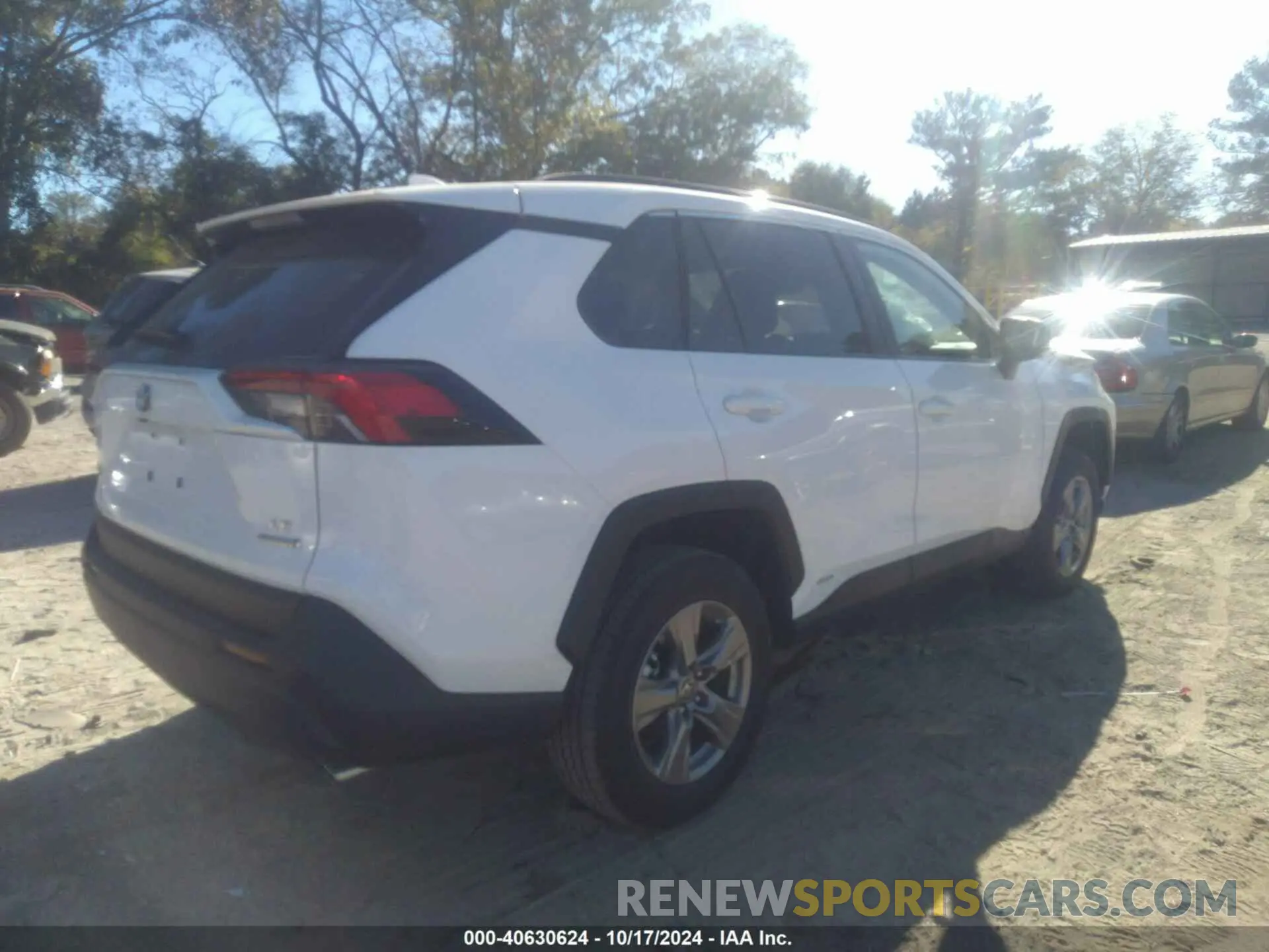 4 Photograph of a damaged car 4T3LWRFV4RU153153 TOYOTA RAV4 HYBRID 2024